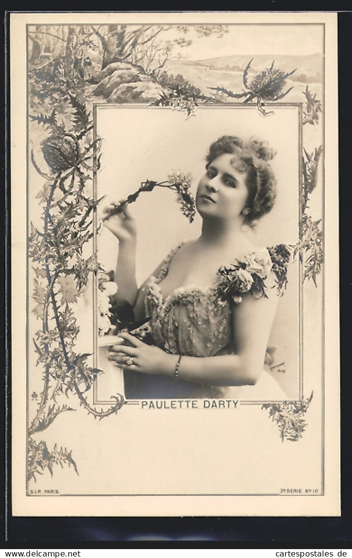 Foto-AK Atelier Reutlinger, Paris: Paulette Darty, Junge Dame Hält Blume In Der Hand  - Photographs