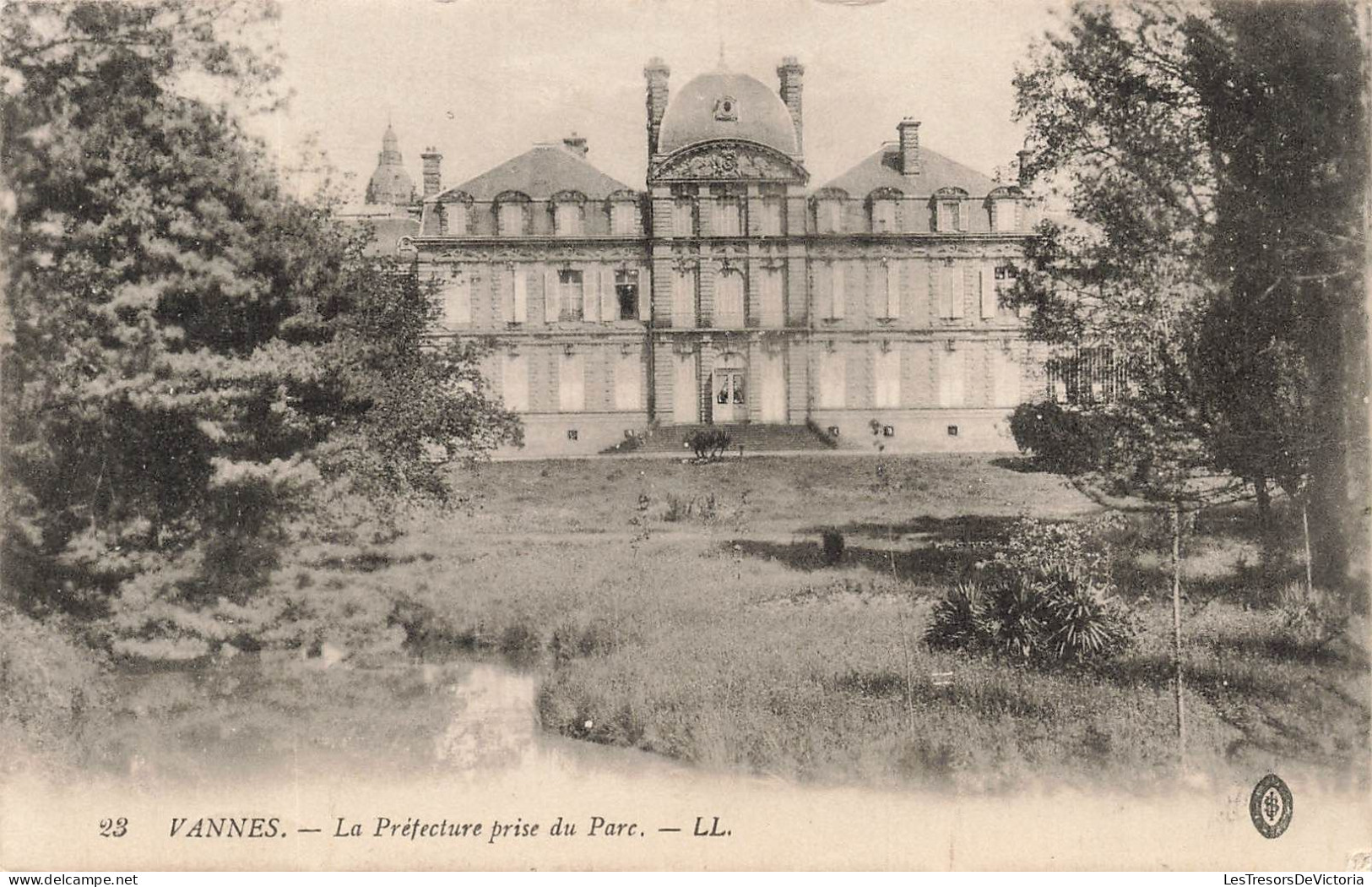 FRANCE - Vannes - La Préfecture Prise Du Parc - L L - Vue Générale - Carte Postale Ancienne - Vannes
