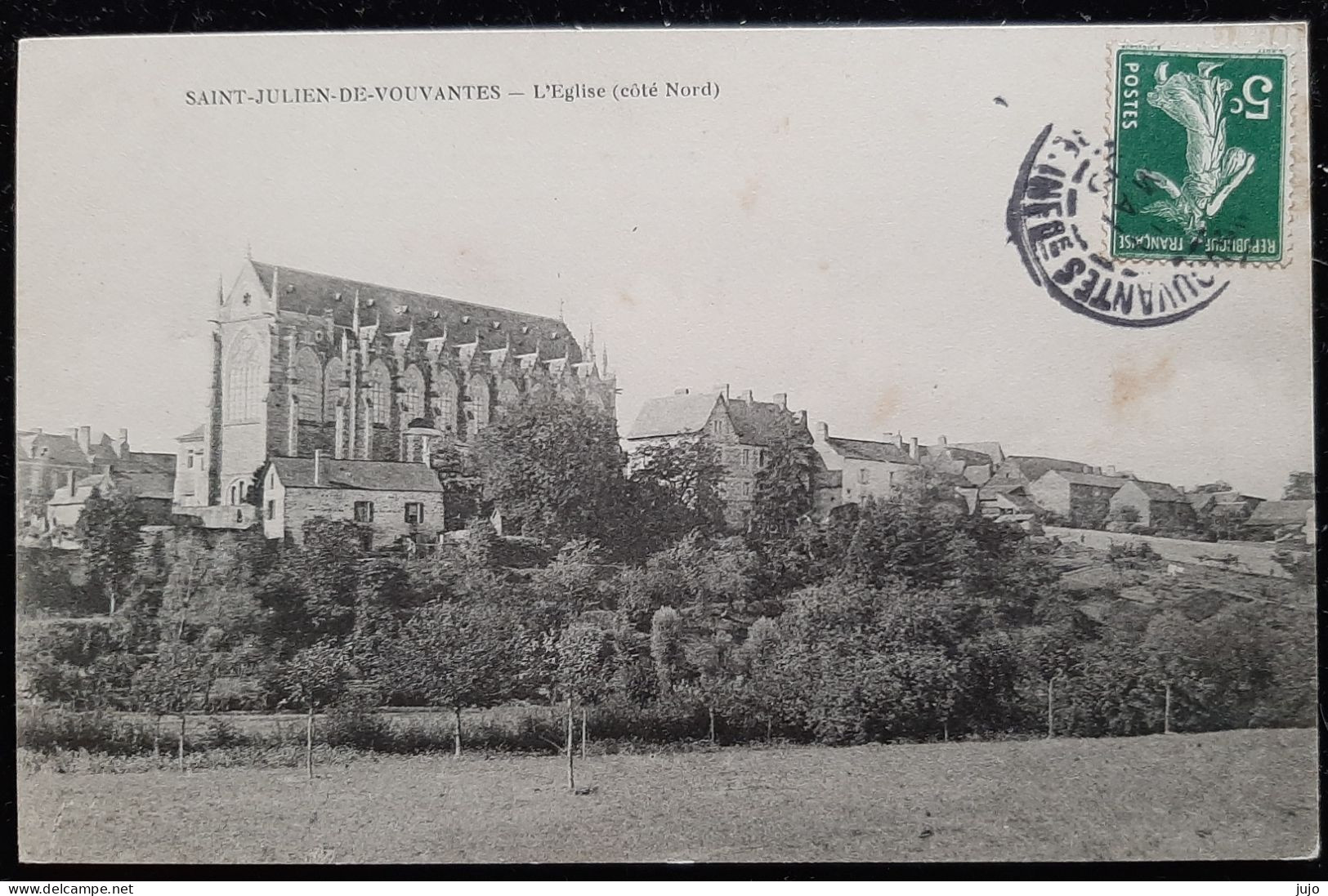 44 - SAINT JULIEN DE VOUVANTES  - L'Eglise (coté Nord) - Saint Julien De Vouvantes
