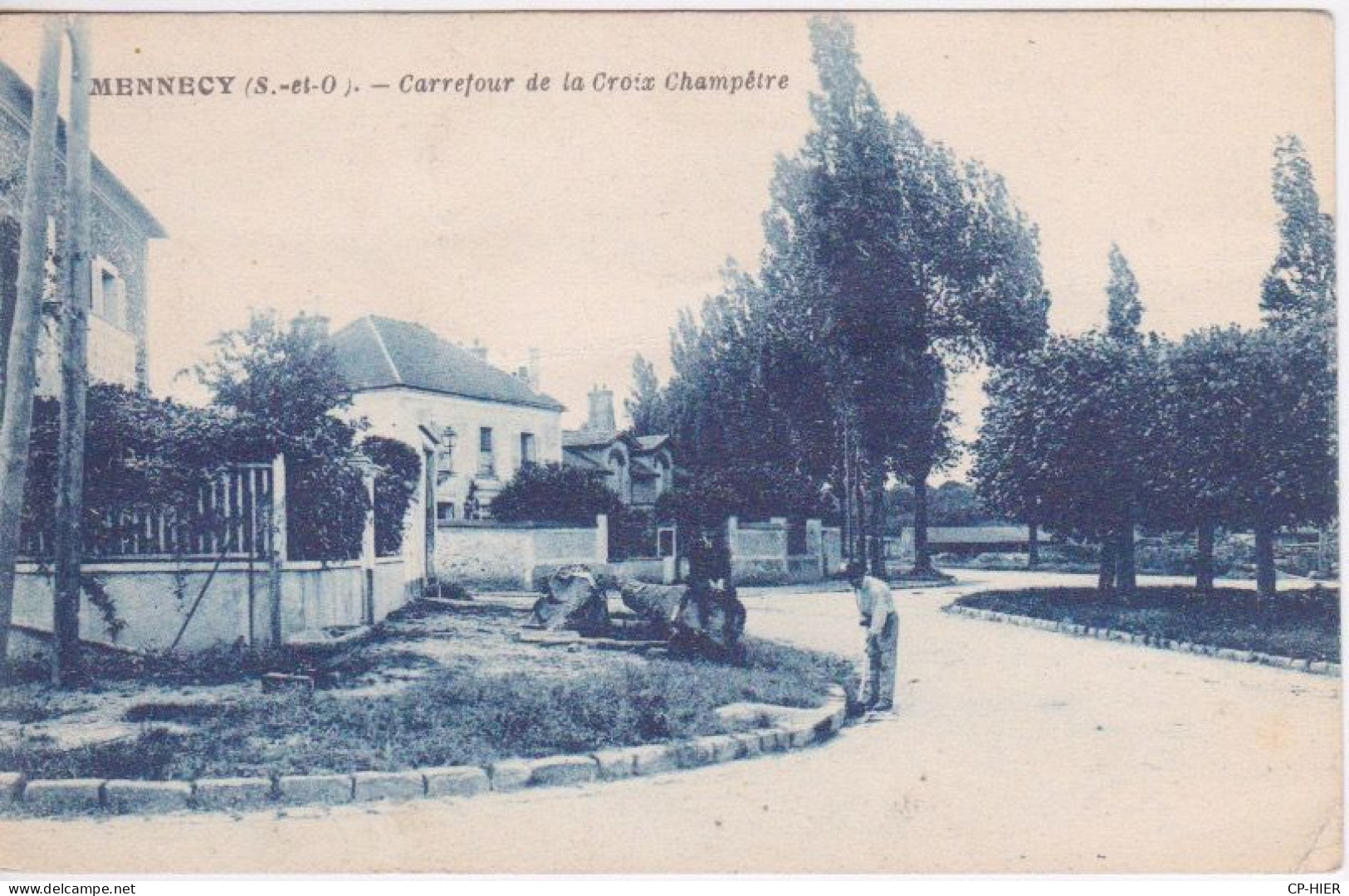 91 - MENNECY - CARREFOUR DE LA CROIX CHAMPETRE - Mennecy