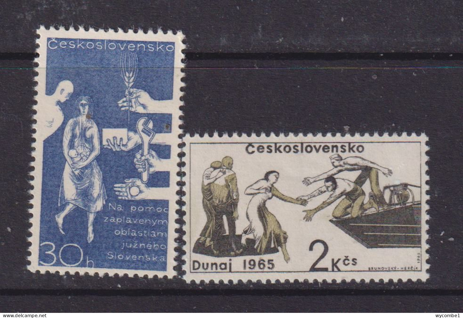 CZECHOSLOVAKIA  - 1965 Flood Relief Set Never Hinged Mint - Unused Stamps