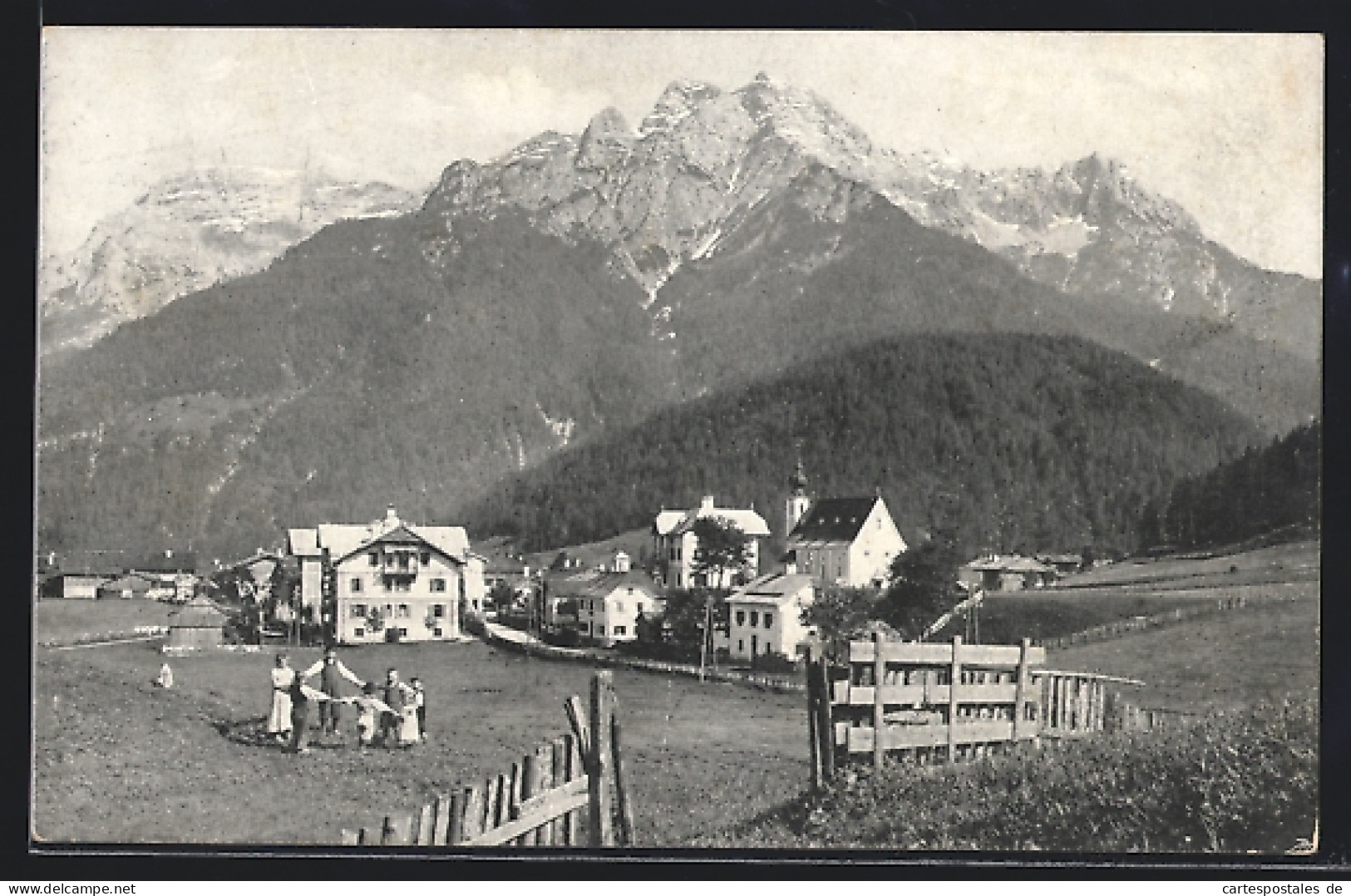 AK Innsbruck, Ortsansicht Mit Gebirge  - Sonstige & Ohne Zuordnung