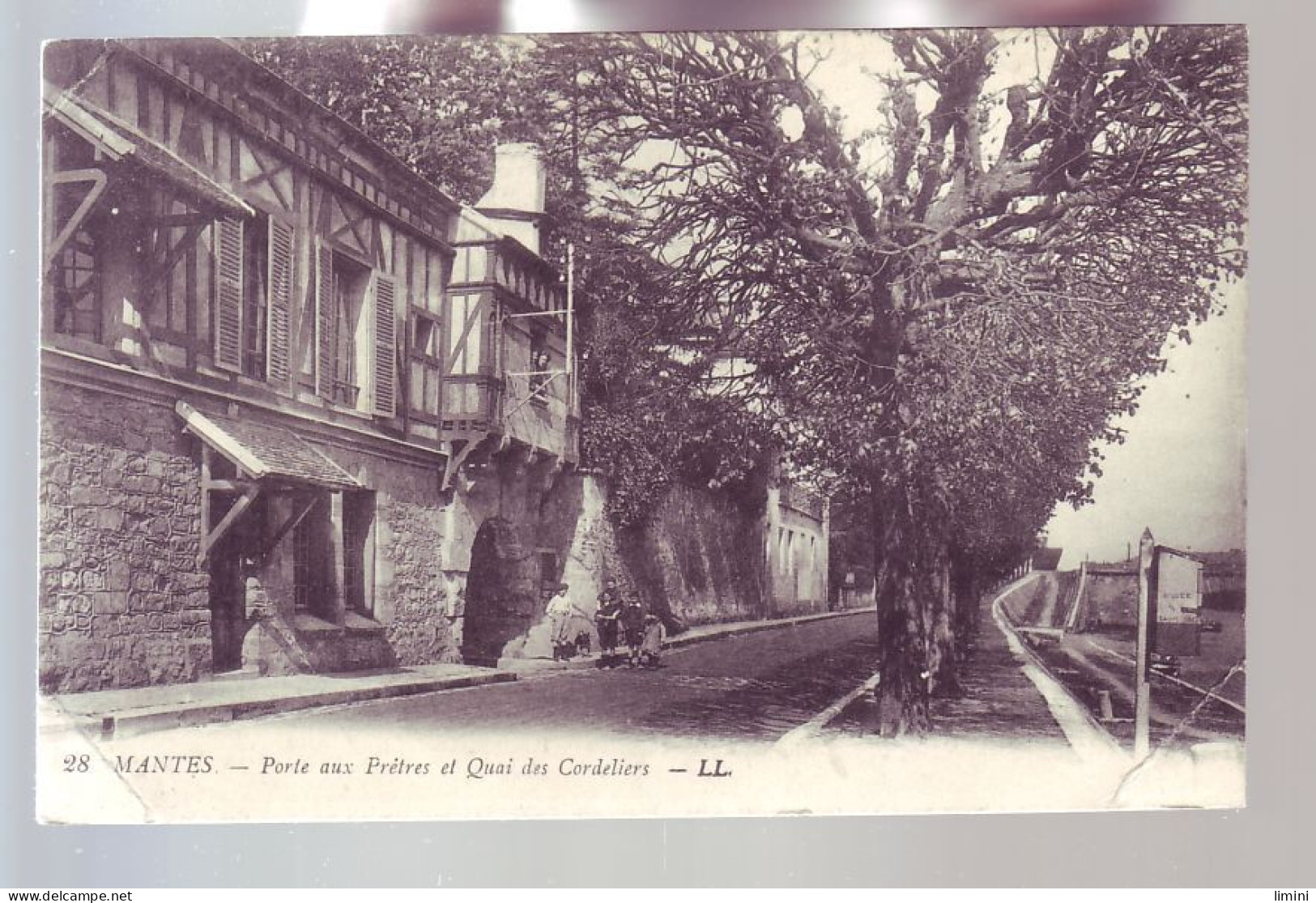 78 - MANTES - PORTE AUX PRÊTRES ET QUAI DES CORDELIERS - ANIMÉE -  - Mantes La Jolie