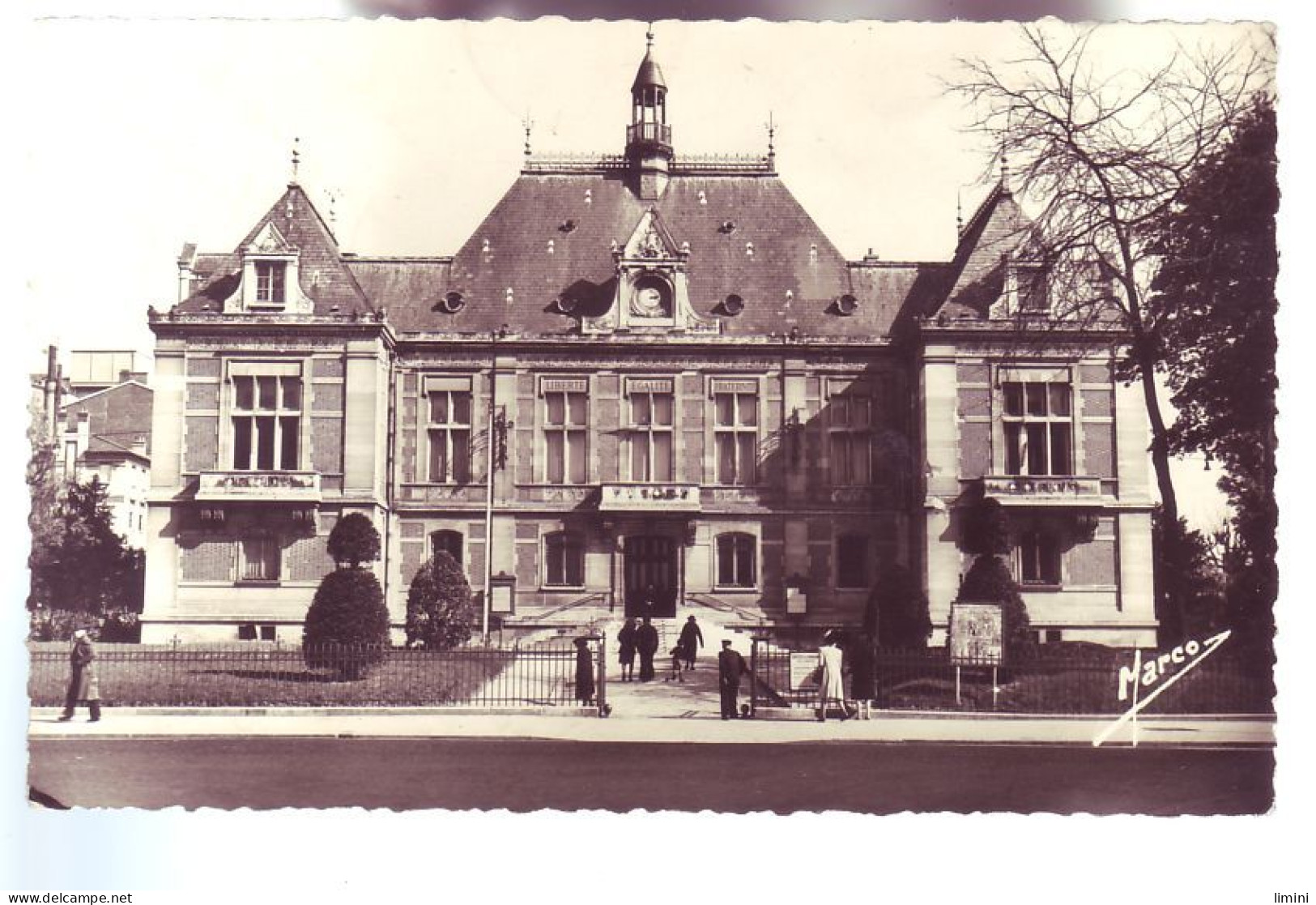 92 - MONTROUGE - L'HÔTEL DE VILLE - ANIMÉE -  - Montrouge