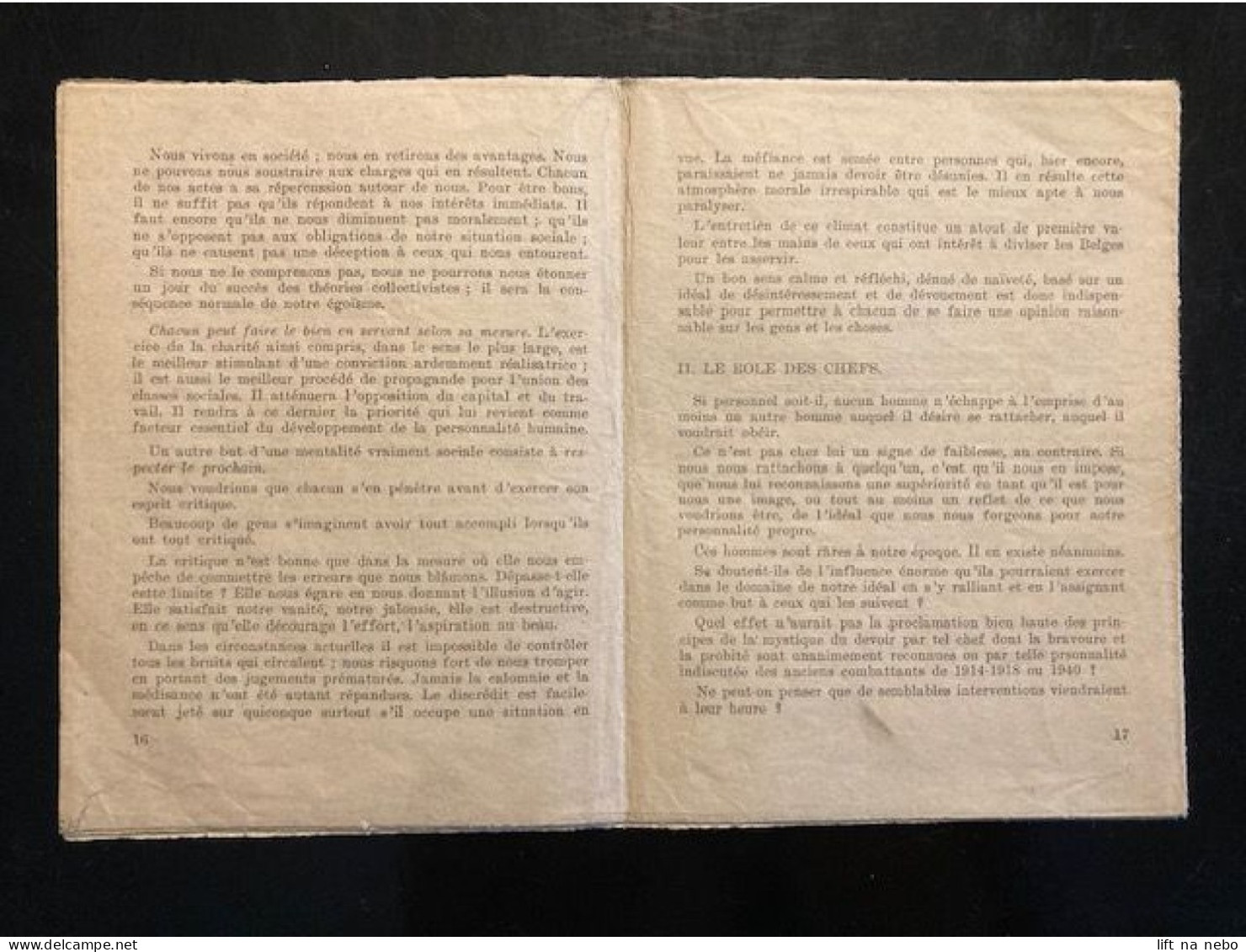 Tract Presse Clandestine Résistance Belge WWII WW2 'Noël 1942 / Servir' Introduction: Depuis le 10... Brochure 32 pages