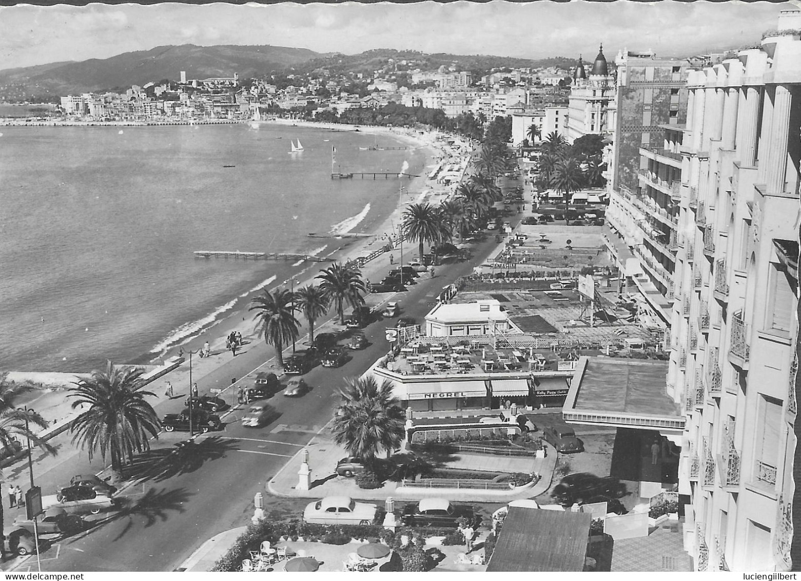 ALPES MARITIMES 06  -  CANNES  -  LA  CROISETTE ET LE SUQUET  -  1956 - - Cannes