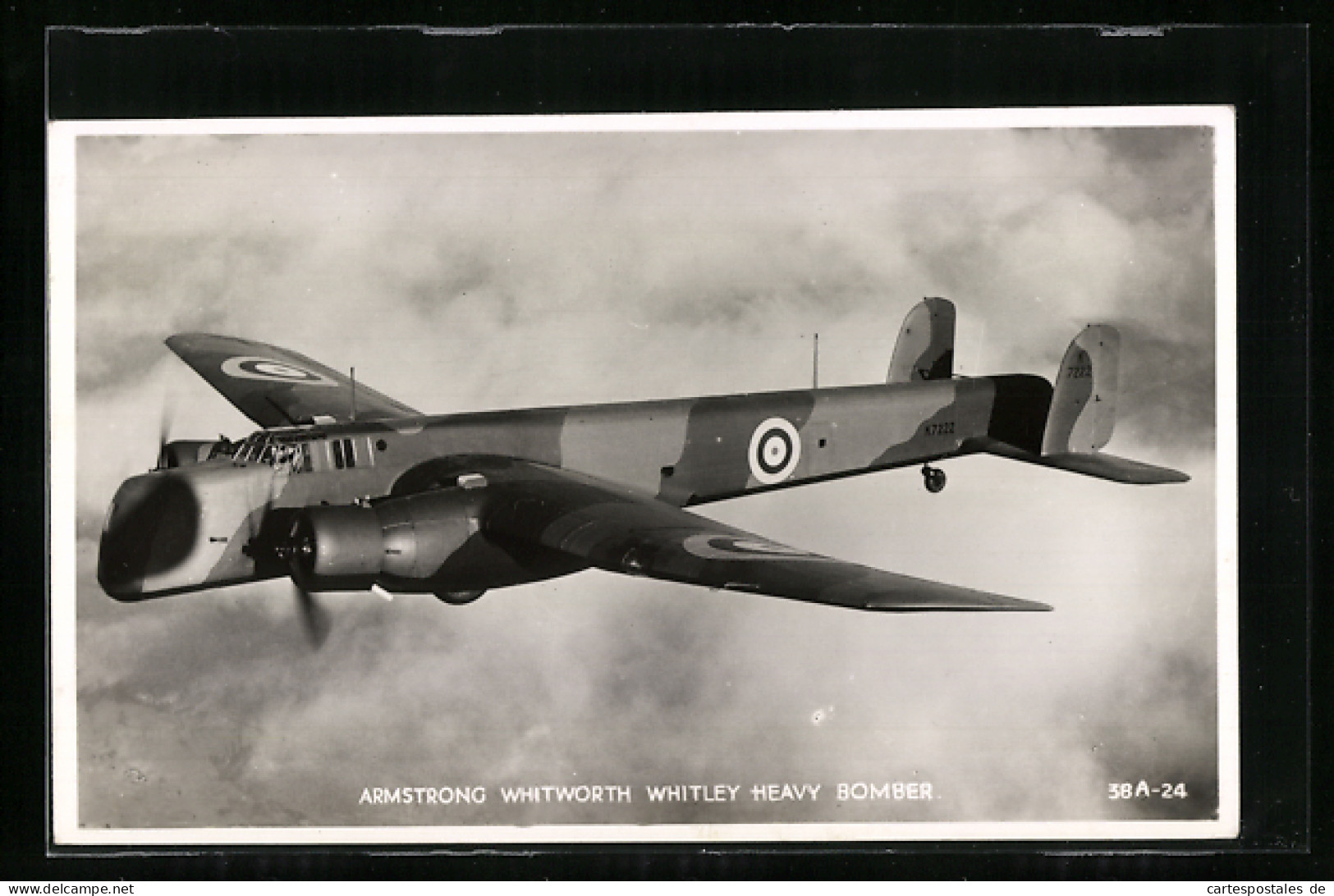 AK Schwerer Britischer Bomber Des Typs Armstrong Whitworth Whitley  - 1939-1945: 2a Guerra