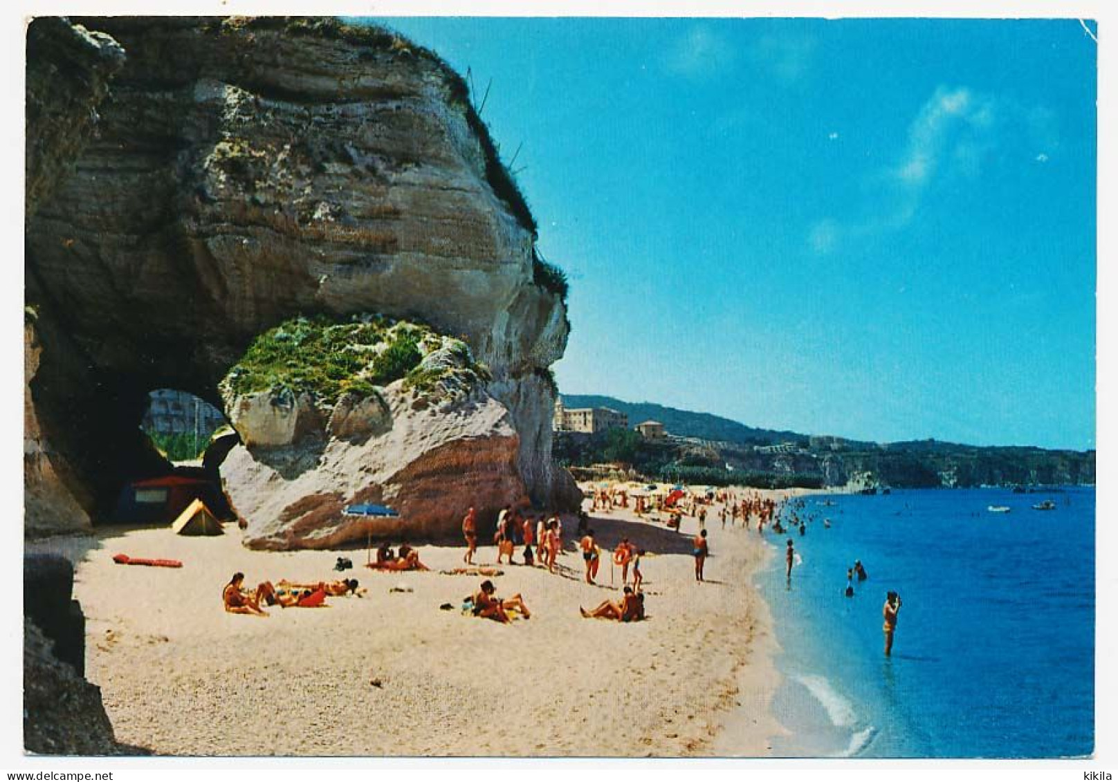 CPSM 10.5 X 15 Italie (101) TROPEA Grotta Dell'Isola  Grotte De L'Ile   Plage - Vibo Valentia