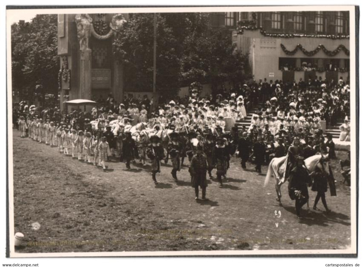 Archiv-Fotografie R. Lechner, Wien, Ansicht Wien, Kaiser-Huldigung 1908, Doppelhochzeit Der Enkel Kaiser Maximilians I.  - Personalità