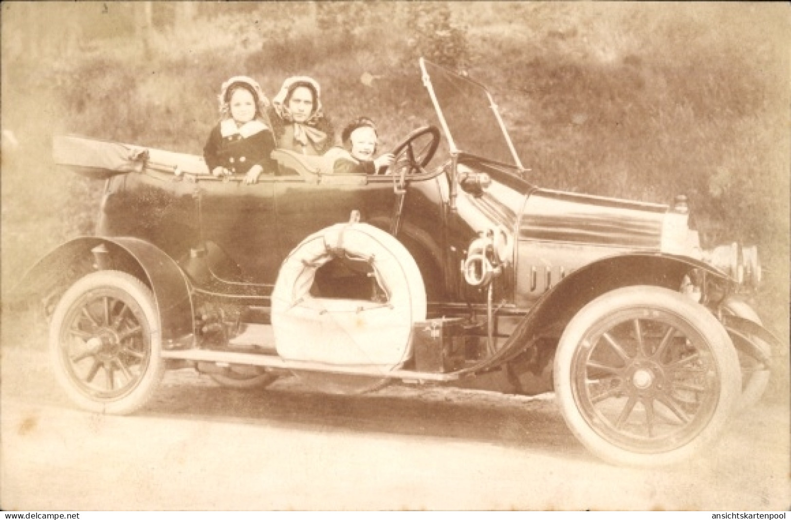 Photo CPA Marburg, Frau Mit Kindern In Einem Automobil - Sonstige & Ohne Zuordnung