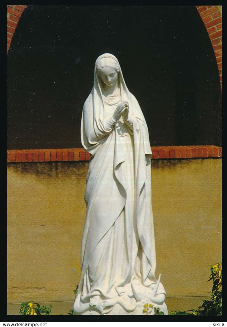 CPSM / CPM 10.5 X 15 Saône Et Loire PARAY-LE-MONIAL Vierge Du Cloître Des Sœurs Dominicaines - Paray Le Monial