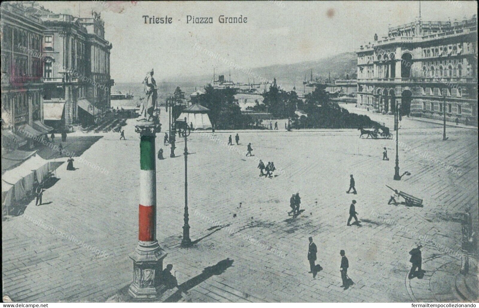 Bu652 Cartolina   Trieste Citta' Piazza Grande Friuli - Trieste