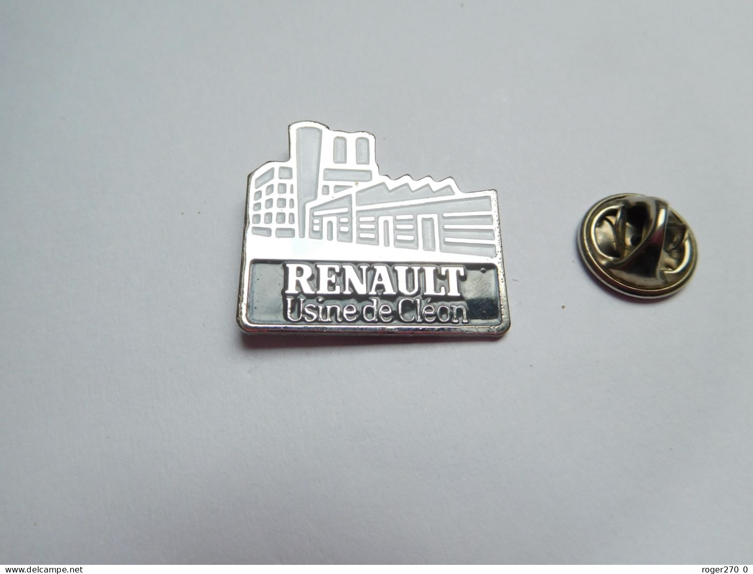 Beau Pin's, Auto Renault , Usine De Cléon , Signé Publi Guides - Renault