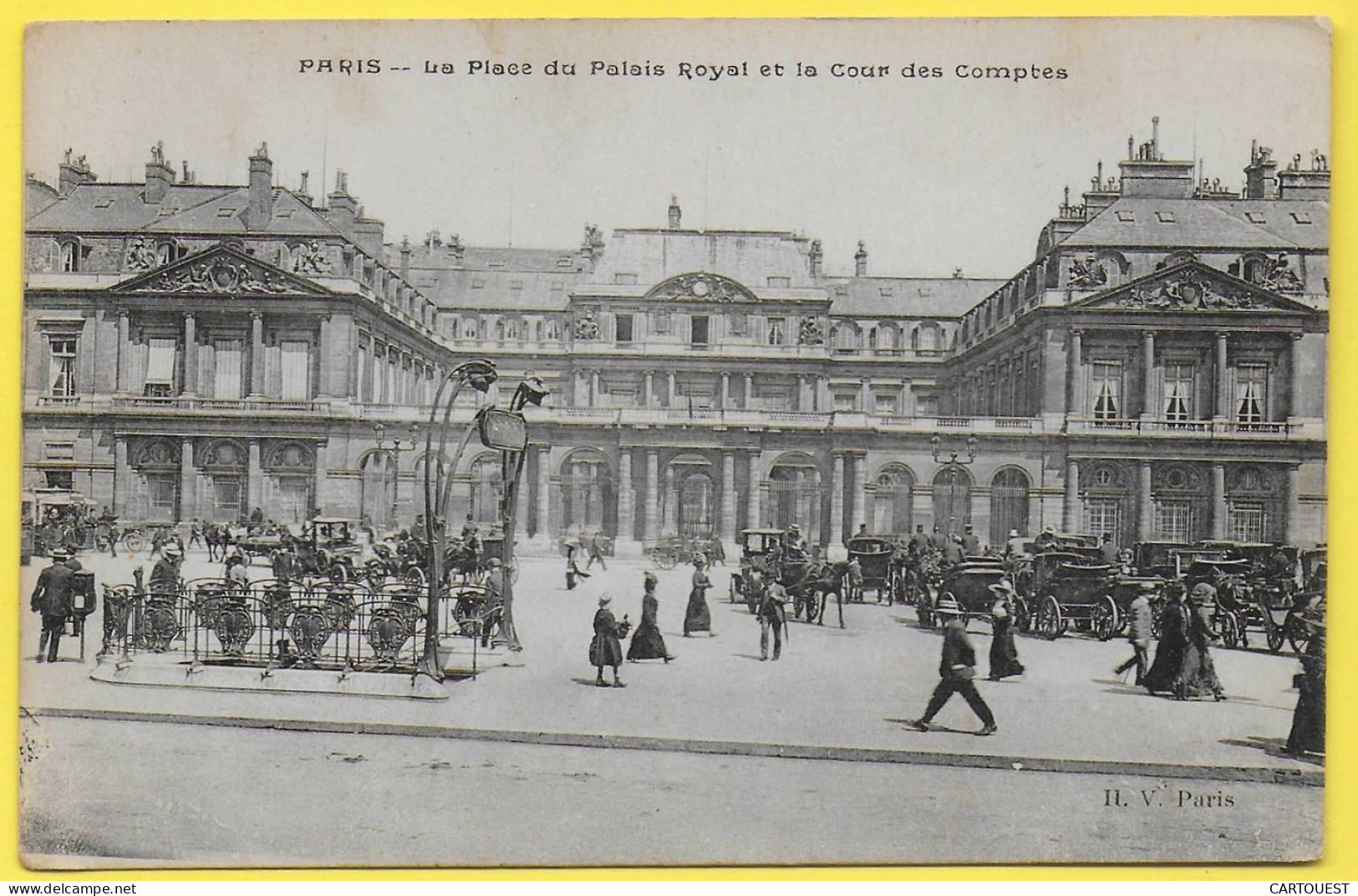 CPA PARIS - Place Du Palais Royal Et La Cour Des Comptes, Station De Métro 1917 - Arrondissement: 01