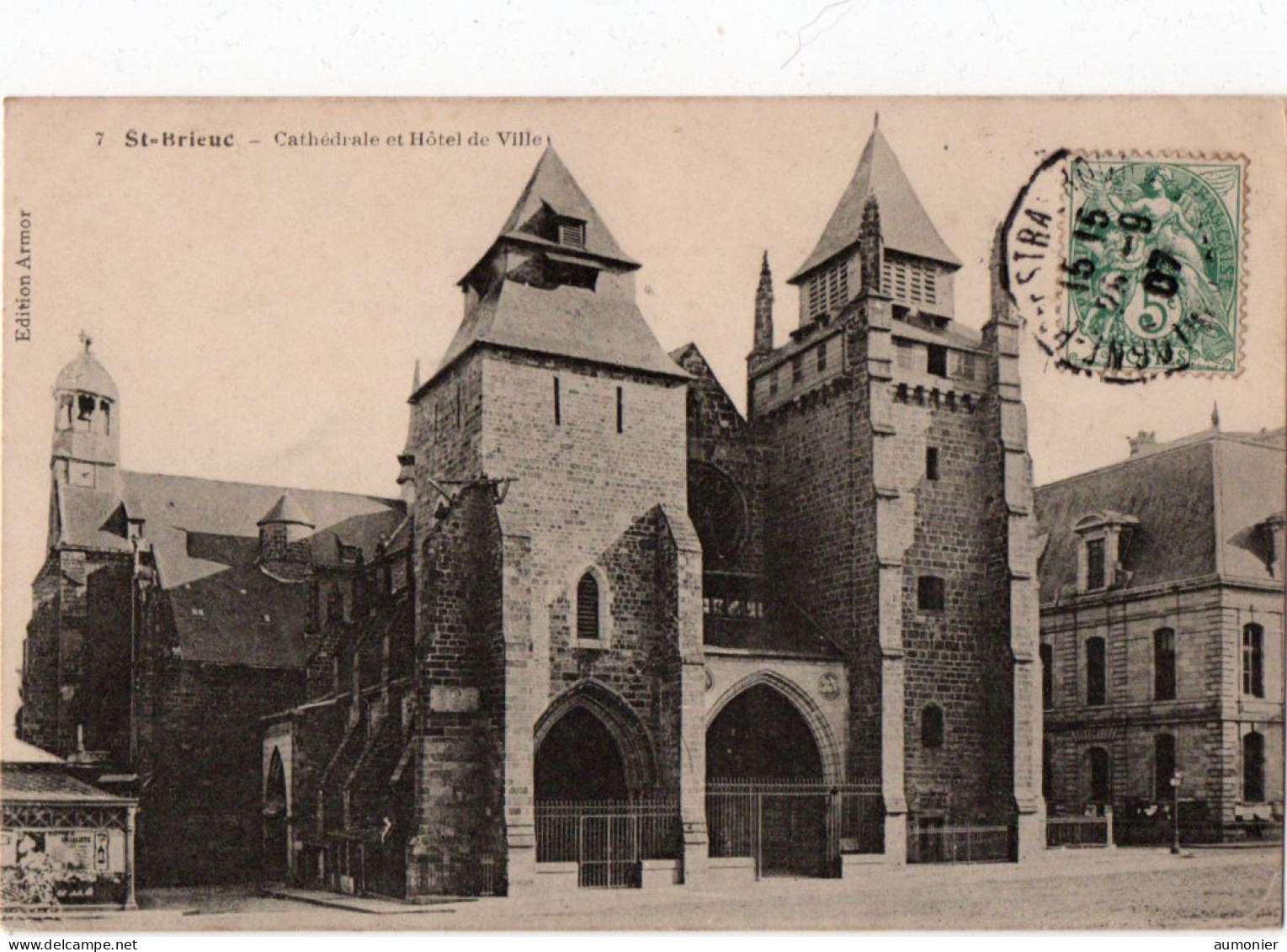 SAINT BRIEUC ( 22 ) - Cathédrale Et Hôtel De Ville - Saint-Brieuc