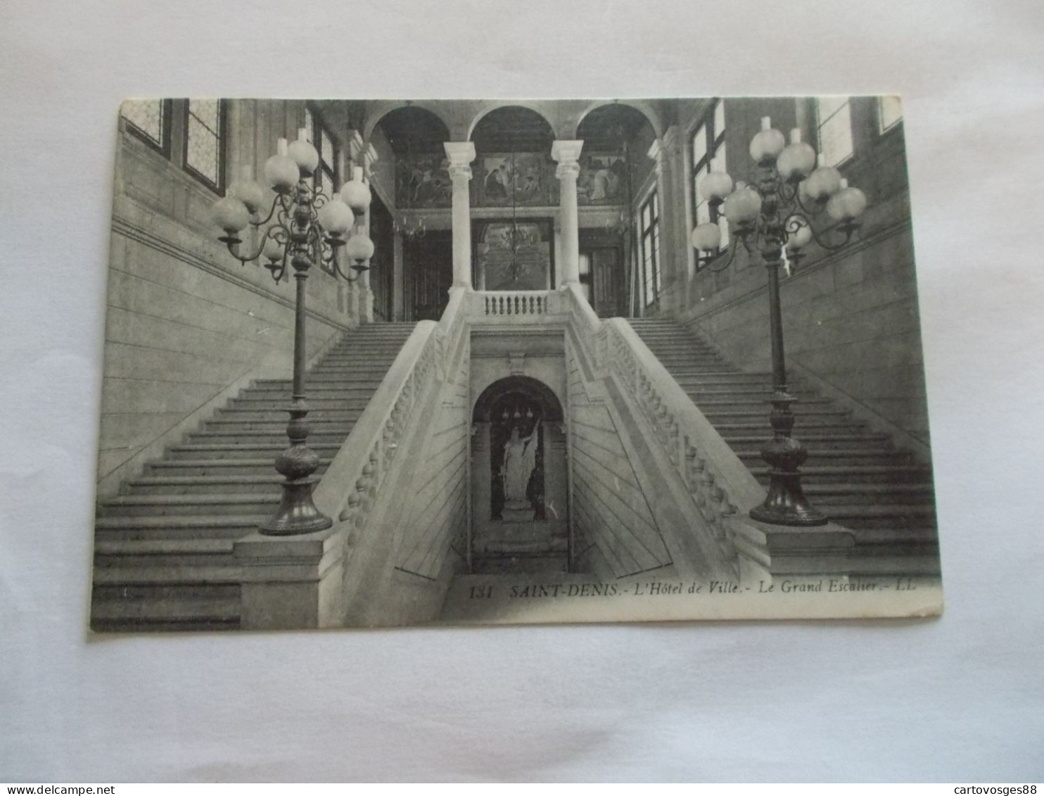 SAINT DENIS ( 93 Seine Saint Denis ) L HOTEL DE VILLE  LE GRAND ESCALIER  1915 - Saint Denis