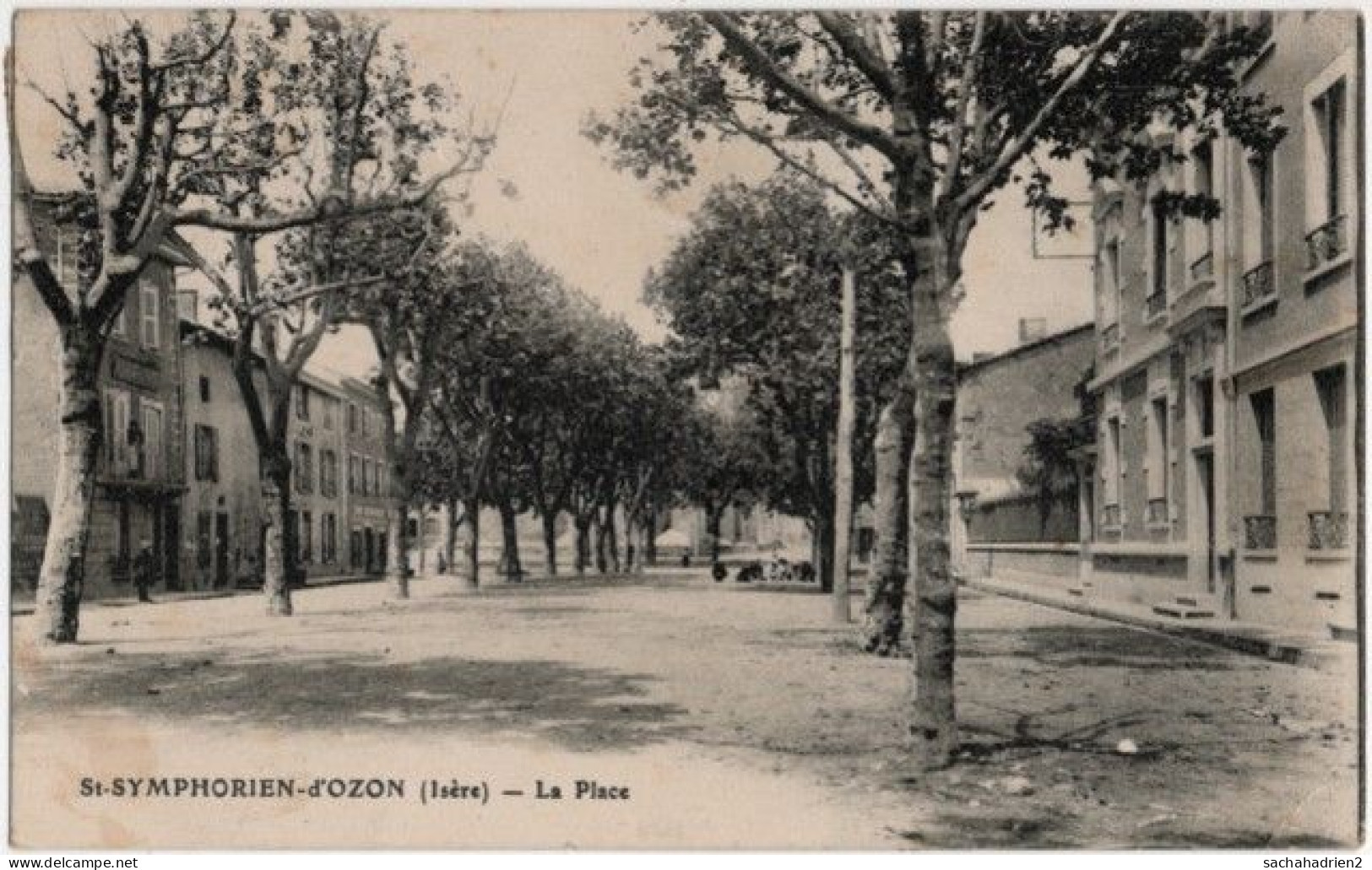 38. ST-SYMPHORIEN-D'OZON. La Place - Other & Unclassified