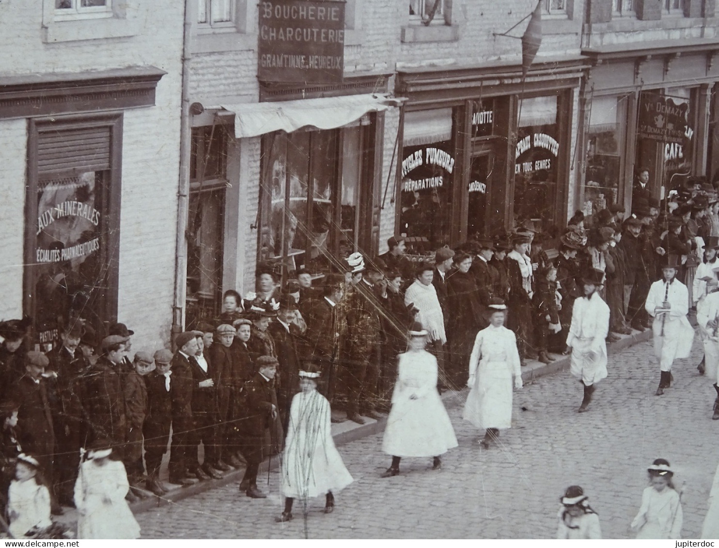 Photo Sur Carton Andenne Cortège Historique (lire Description) - Orte