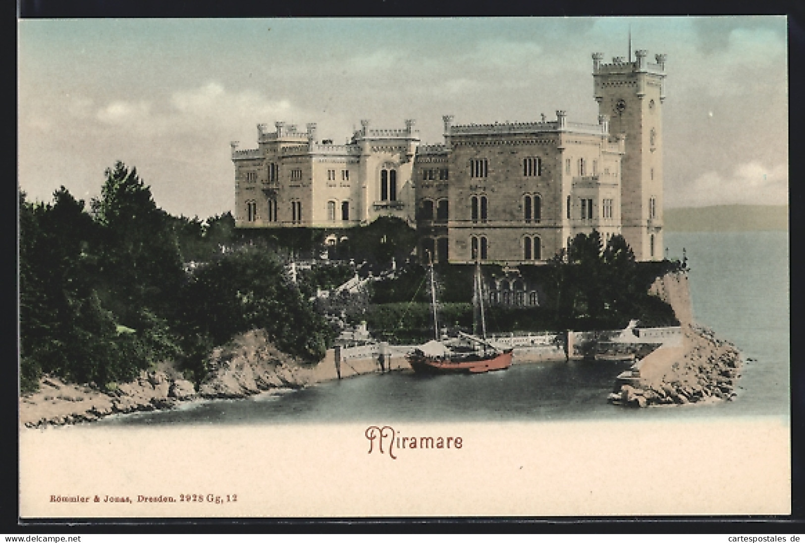 Cartolina Triest, Miramare, Schlossansicht Mit Anlegestelle  - Trieste