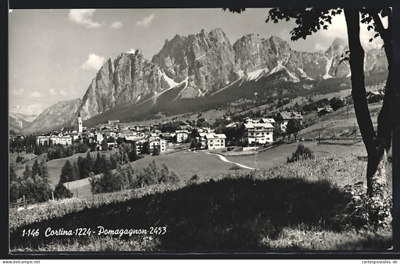 Cartolina Cortina, Ortsansicht Mit Bergpanorama  - Sonstige & Ohne Zuordnung
