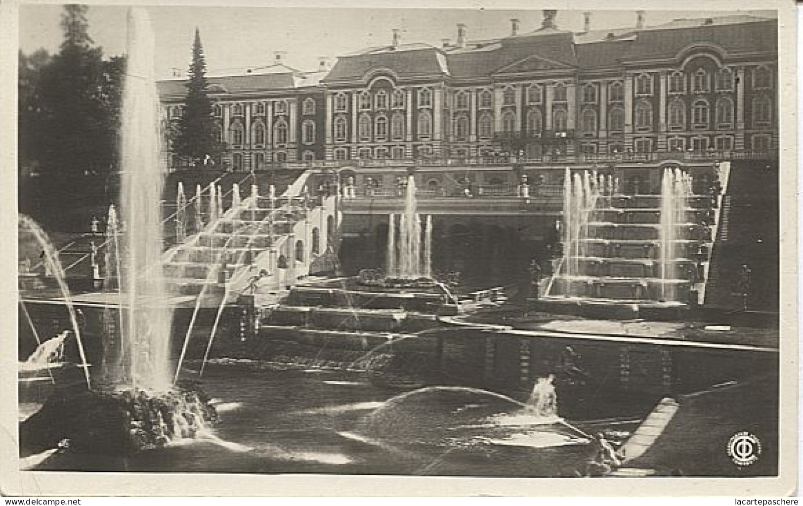 X112630 RUSSIE URSS U. R. S. S . U.R.S.S. PETERHOF PETRODVORETS SAINT PETERSBOURG GREAT PALACE SAMSON FOUNTAIN  2 SCANS - Russie