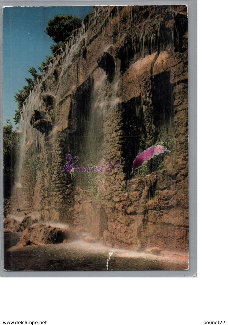 NICE 06 - La Cascade Du Château  - Parques, Jardines