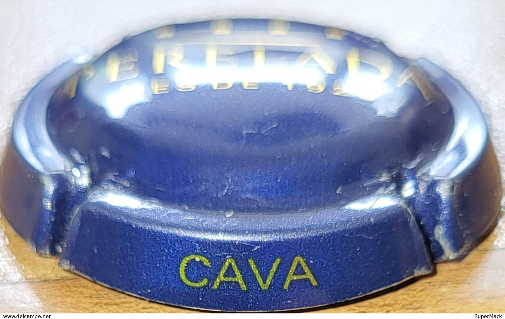 Capsule Cava D'Espagne Castillo De PERELADA Bleu & Or Nr 07 - Sparkling Wine