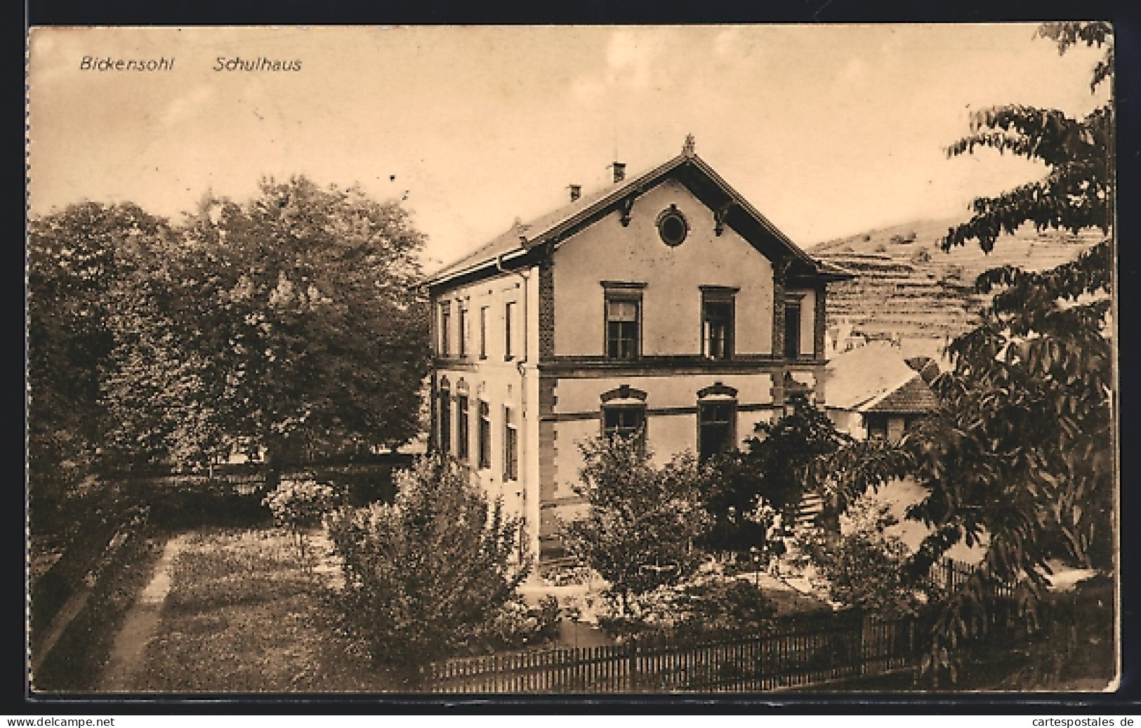 AK Bickensohl, Das Schulhaus Mit Garten  - Autres & Non Classés