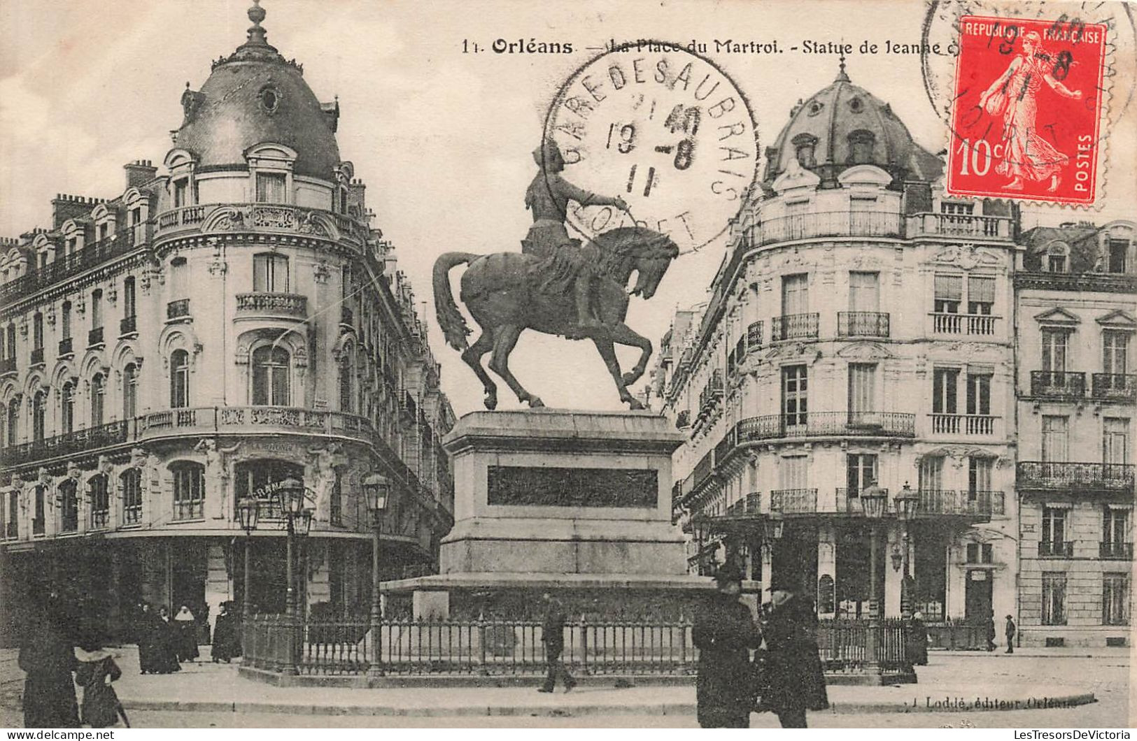 FRANCE - Orléans - La Place Du Martroi - Statue De Jeanne D'Arc - Animé - Carte Postale Ancienne - Orleans