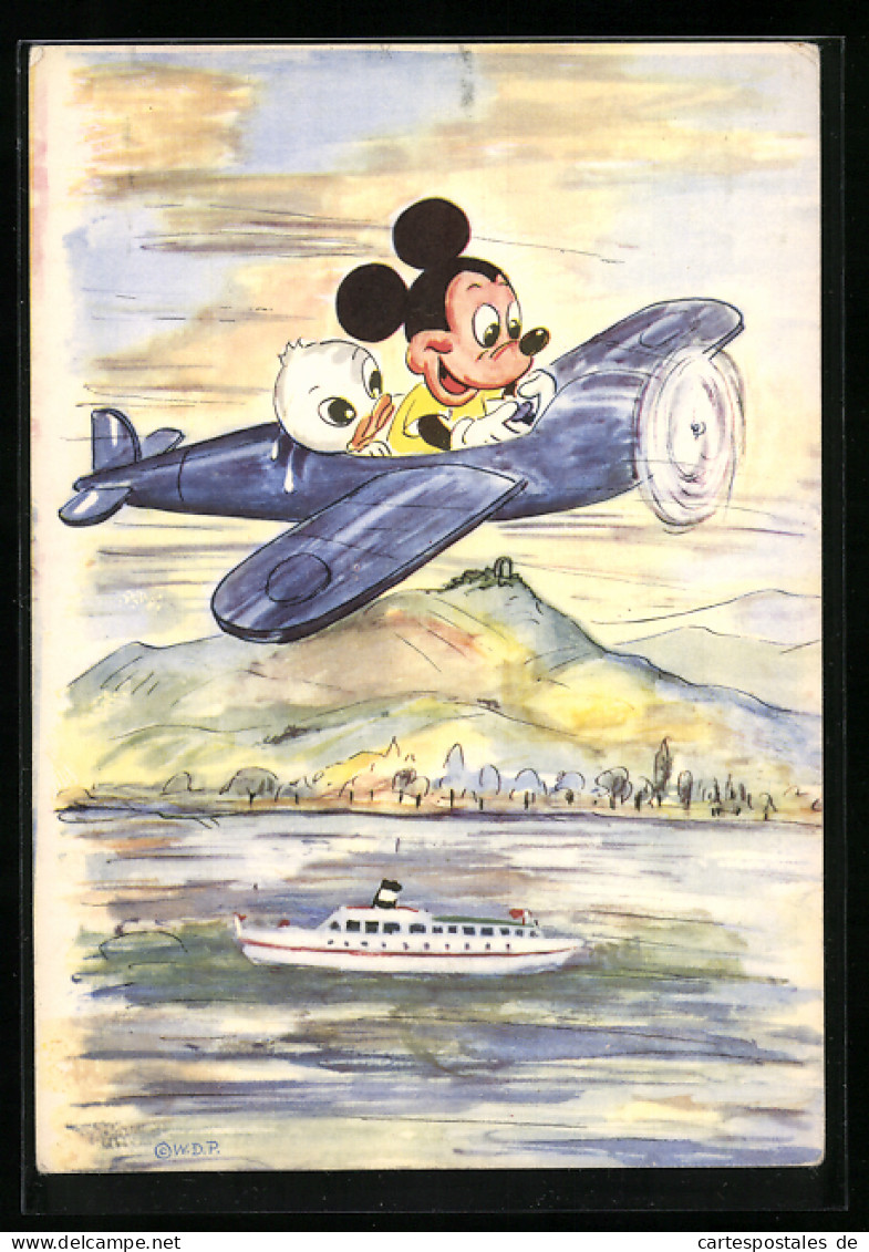 AK Mickey Mouse Mit Entchen Im Flugzeug über Einem Dampfschiff Auf Dem Wasser  - Comics