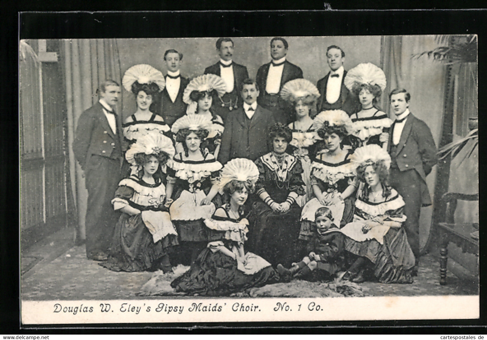 AK Douglas W. Eley`s Gipsy Maids` Choir, Musiker In Trachten  - Music And Musicians