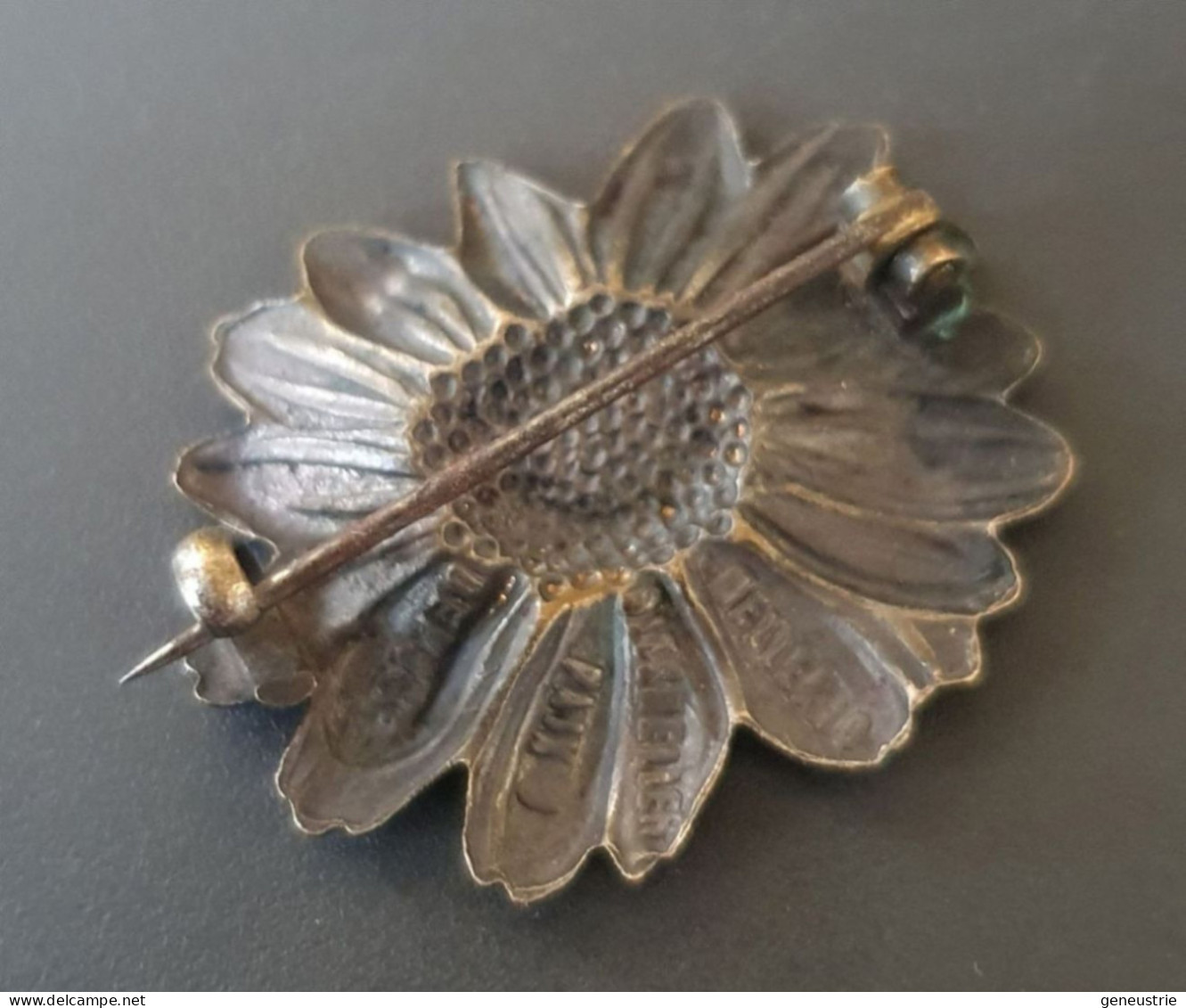 Broche Patriotique Années 20 "Camomille De La Ligue Patriotique Des Françaises" Création Mellerio-dits-Meller à Paris - Godsdienst & Esoterisme