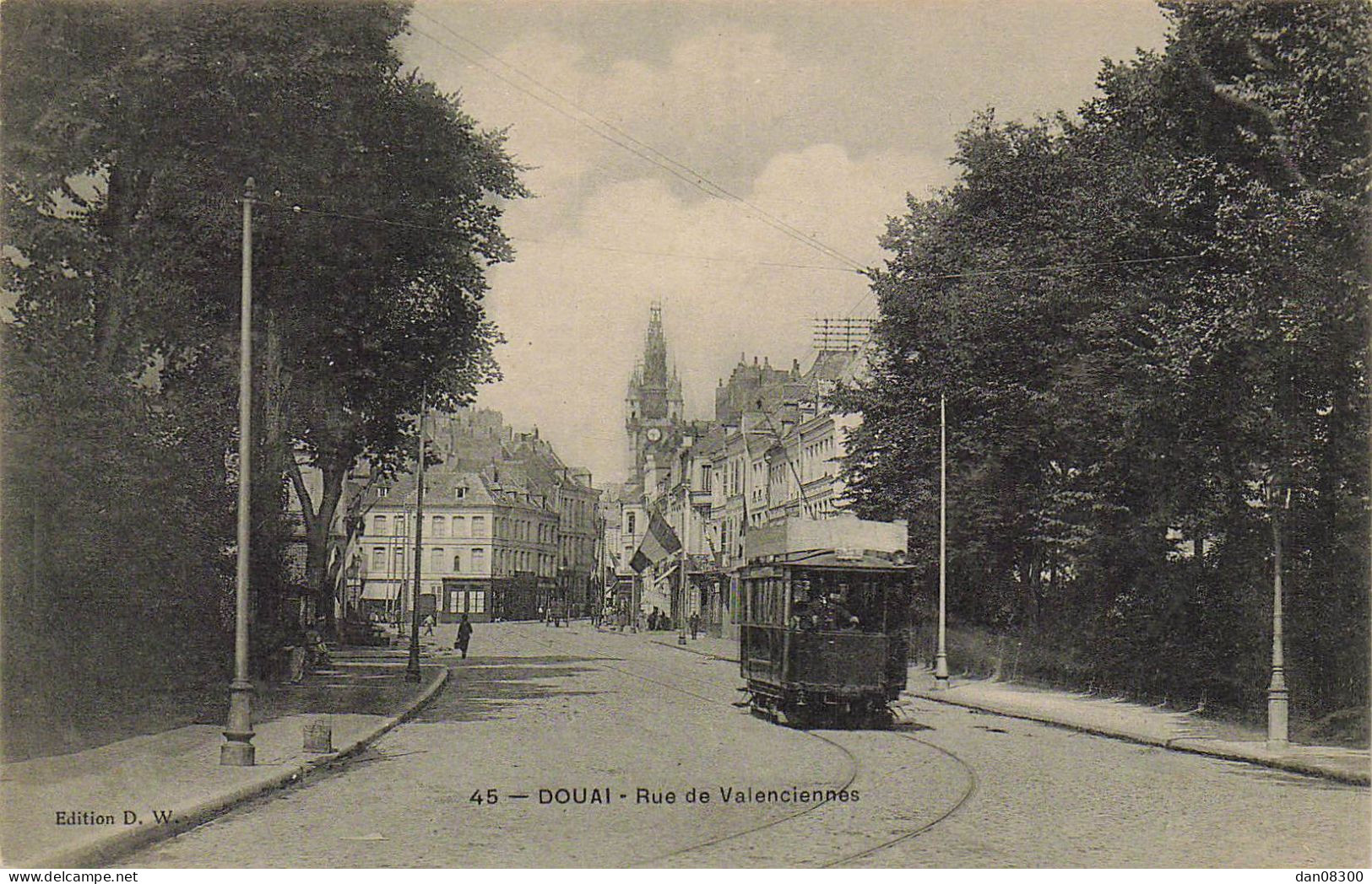 59 DOUAI RUE VALENCIENNES TRAMWAY - Douai