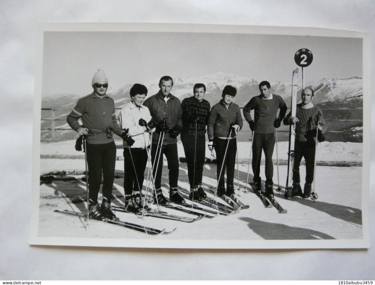 PHOTO ANCIENNE (17 X 11 Cm) : Scène Animée - Groupe De Skieurs - Photo ALIX - LUCHON - Oorlog, Militair