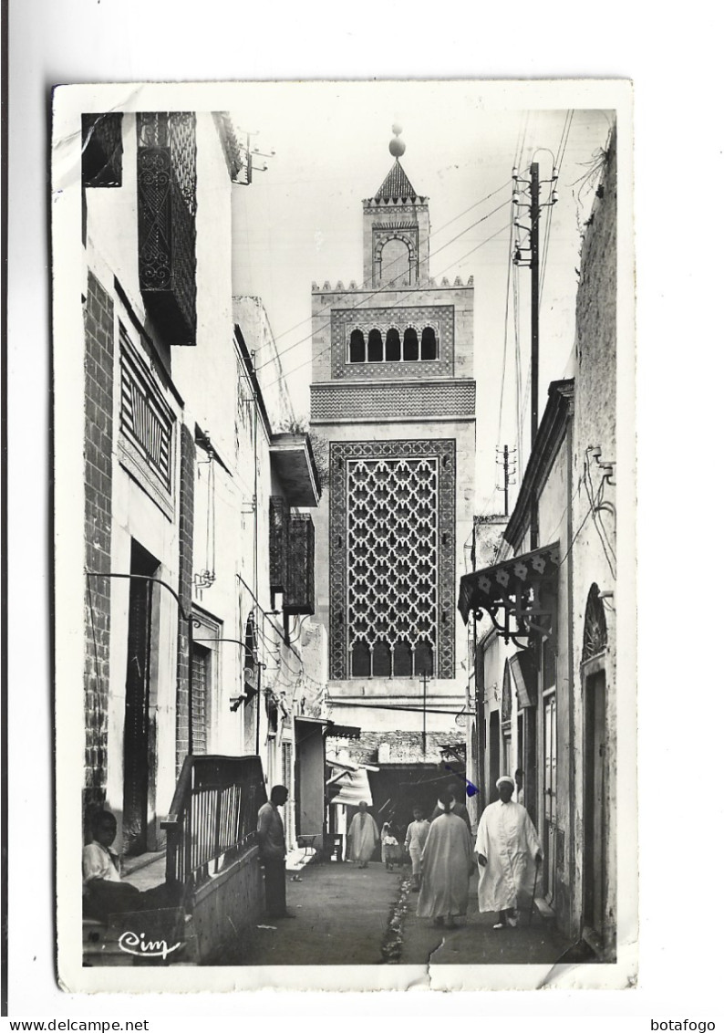 CPA PHOTO TUNIS, RUE SIDI BEN ARROUS En 1942!(voir Timbres) - Tunesië