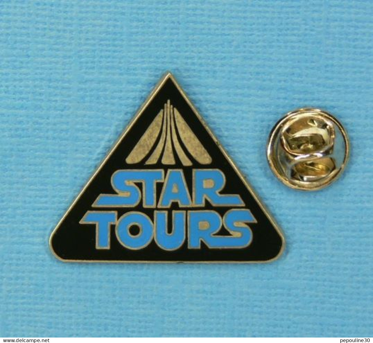 1 PIN'S // ** STAR TOURS / LA GUERRE DES ÉTOILES / STAR WARS ** . (©DISNEY) - Cinéma