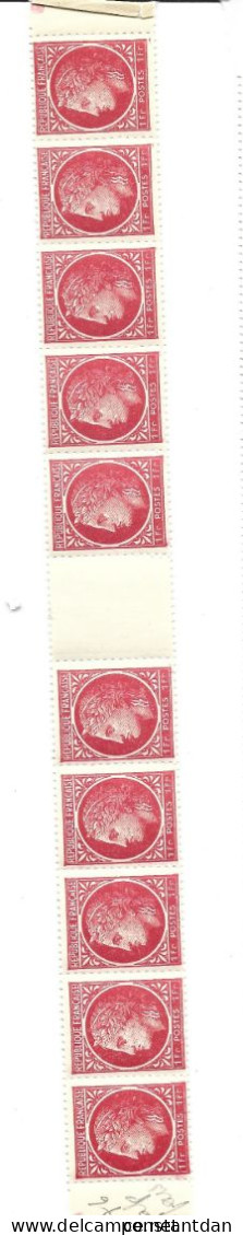 FRANCE N° 676 ROUGE TYPE CERS DE MAZELIN PAPER EPAIS BANDE DE 10 AVEC INTERPANNEAU NEUF SANS CHARNIERE - Nuovi