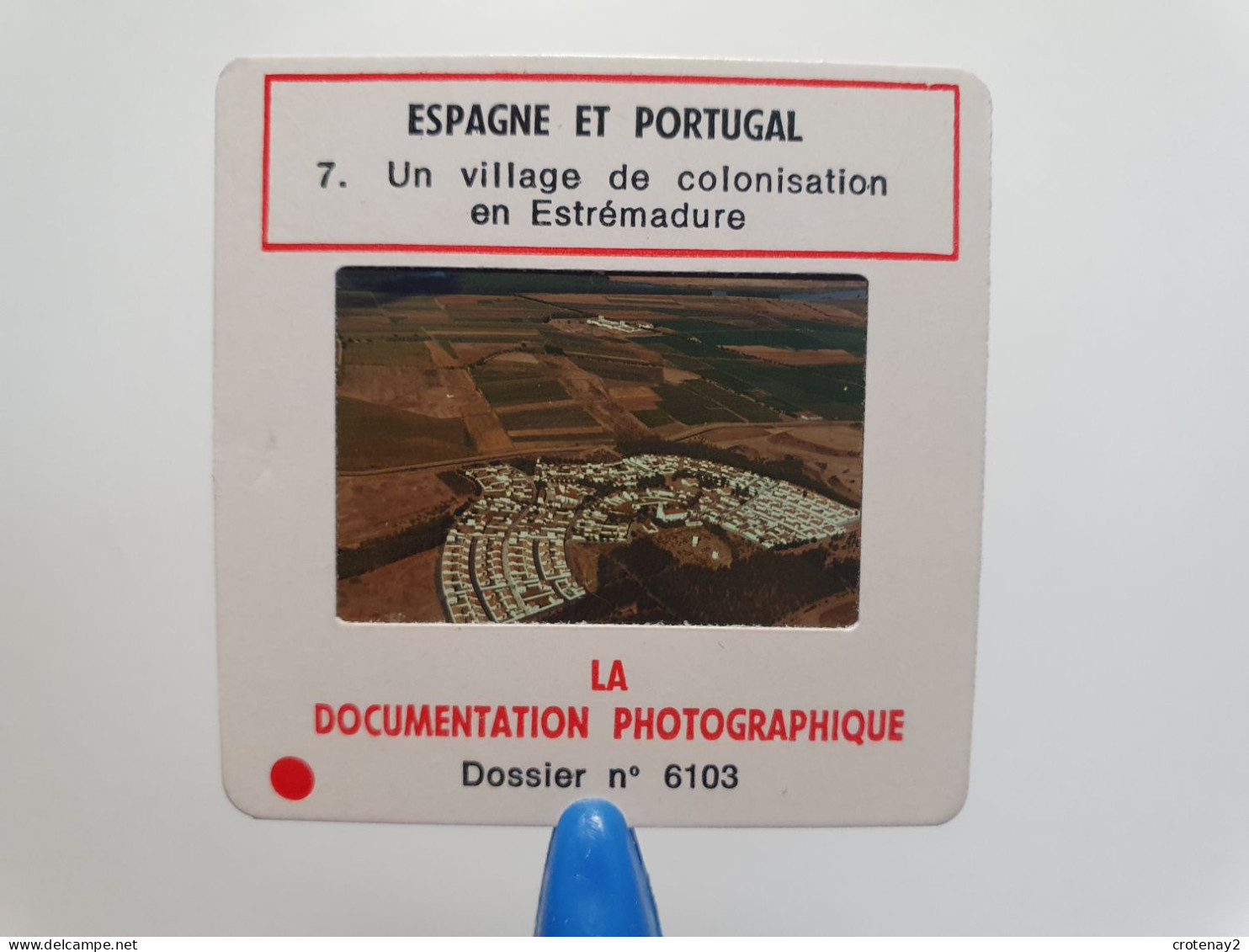 Photo Diapo Diapositive Slide Espagne Portugal N°7 Un Village De Colonisation En ESTREMADURE VOIR ZOOM - Diapositivas