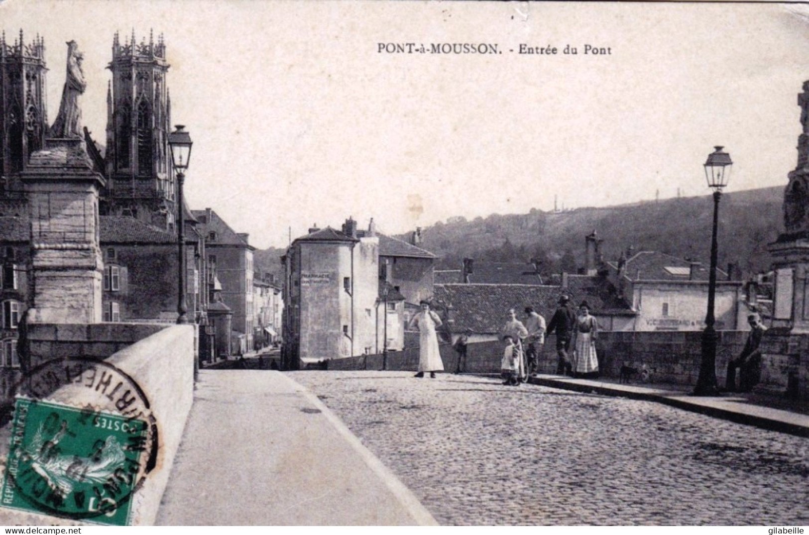 54 - PONT A MOUSSON - Entrée Du Pont - Pont A Mousson