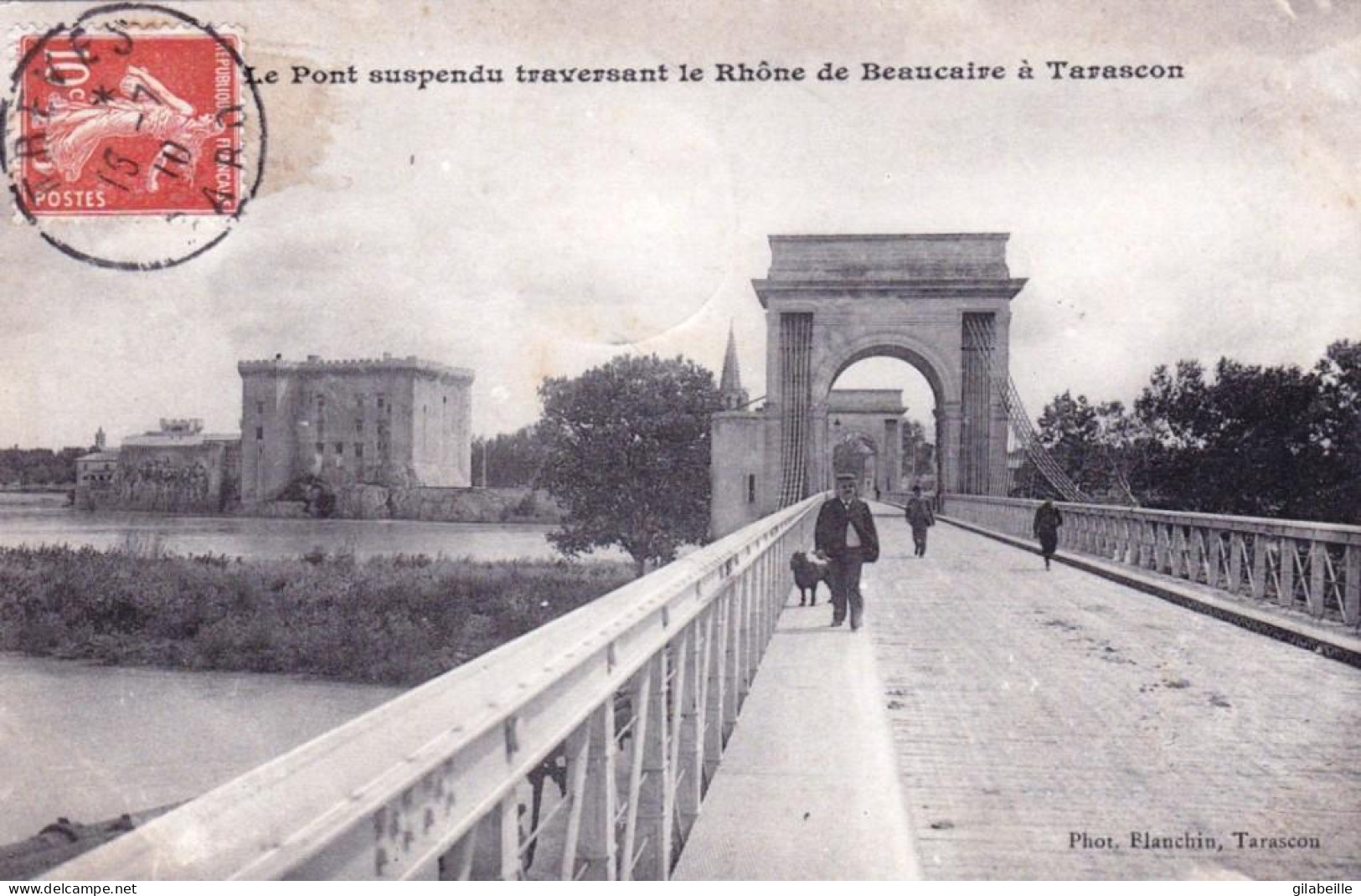 30 -  Le Pont Suspendu Traversant Le Rhone De Beaucaire A Tarascon - Beaucaire