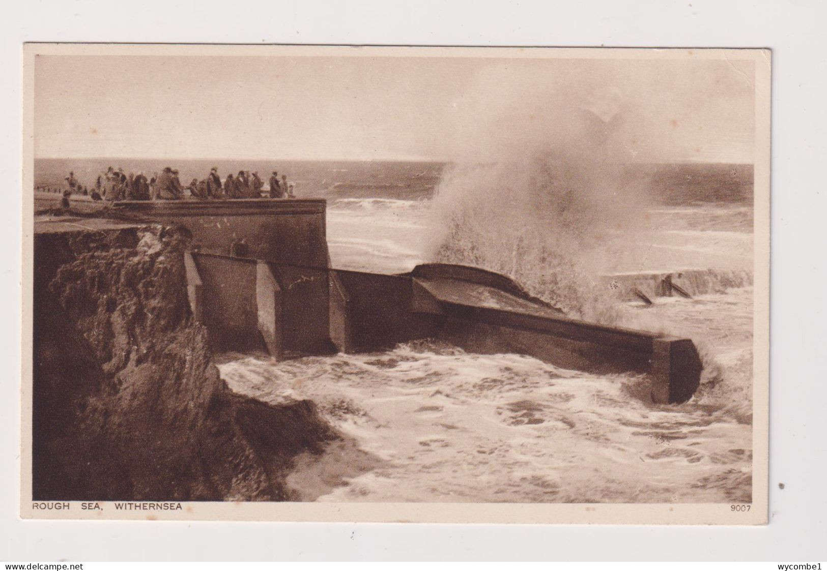 ENGLAND -  Withernsea Rough Sea  Unused Vintage Postcard - Other & Unclassified