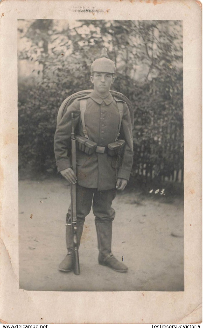 MILITARIA - Militaire - Homme - Soldat - Fusil - Carte Postale Ancienne - Other & Unclassified