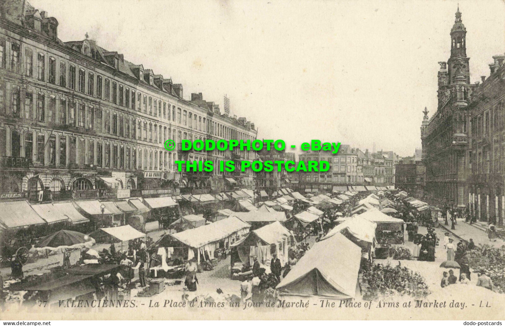 R559639 Valenciennes. The Place Of Arms At Market Day. LL. 27 - Monde
