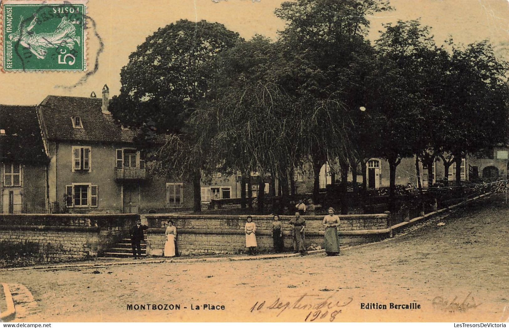 FRANCE - Montbozon - Vue Sur La Place - Vue Générale - Animé - Carte Postale Ancienne - Montbozon