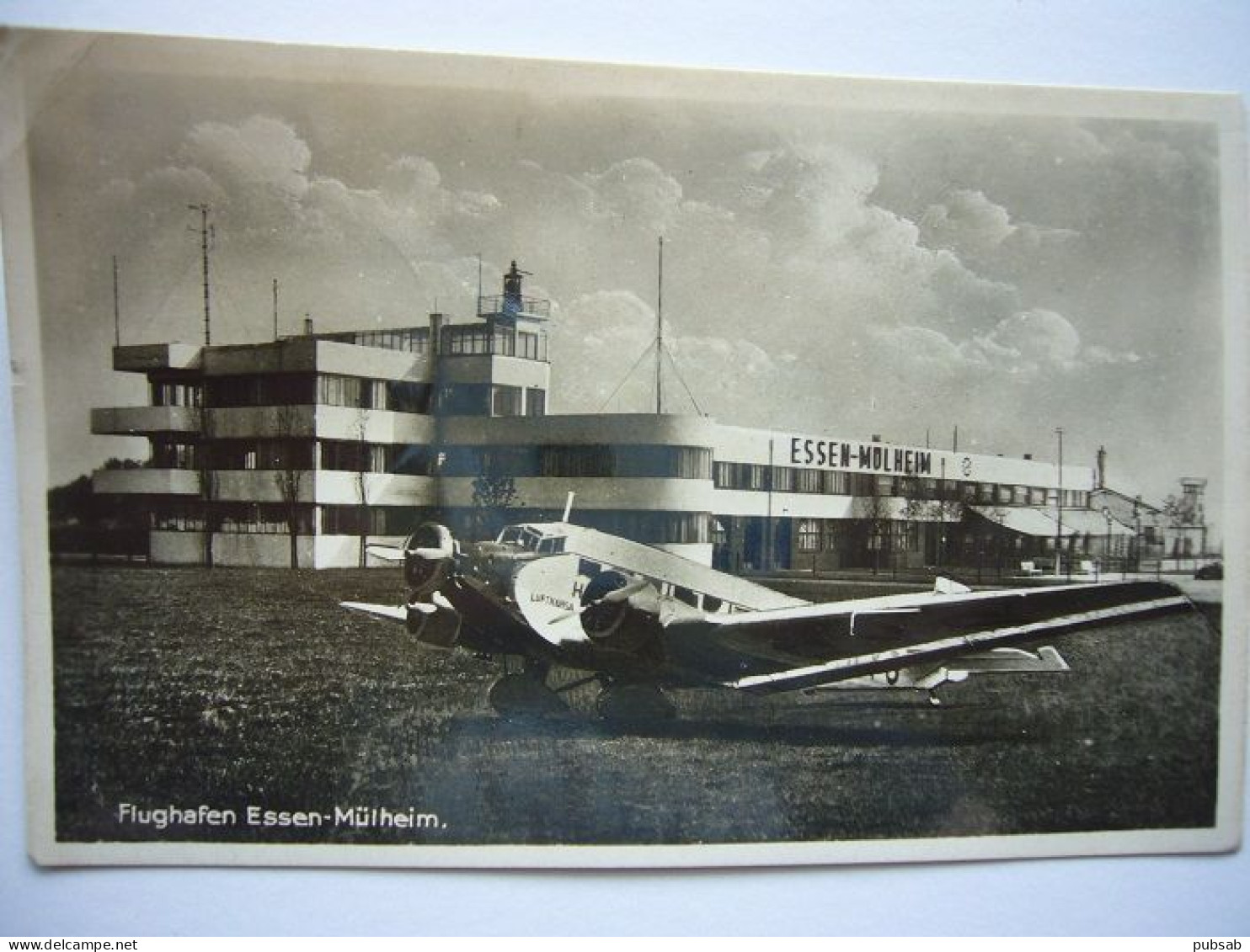 Avion / Airplane / LUFTHANSA / Junkers JU 52 / Seen At Essen Airport - 1919-1938: Entre Guerras