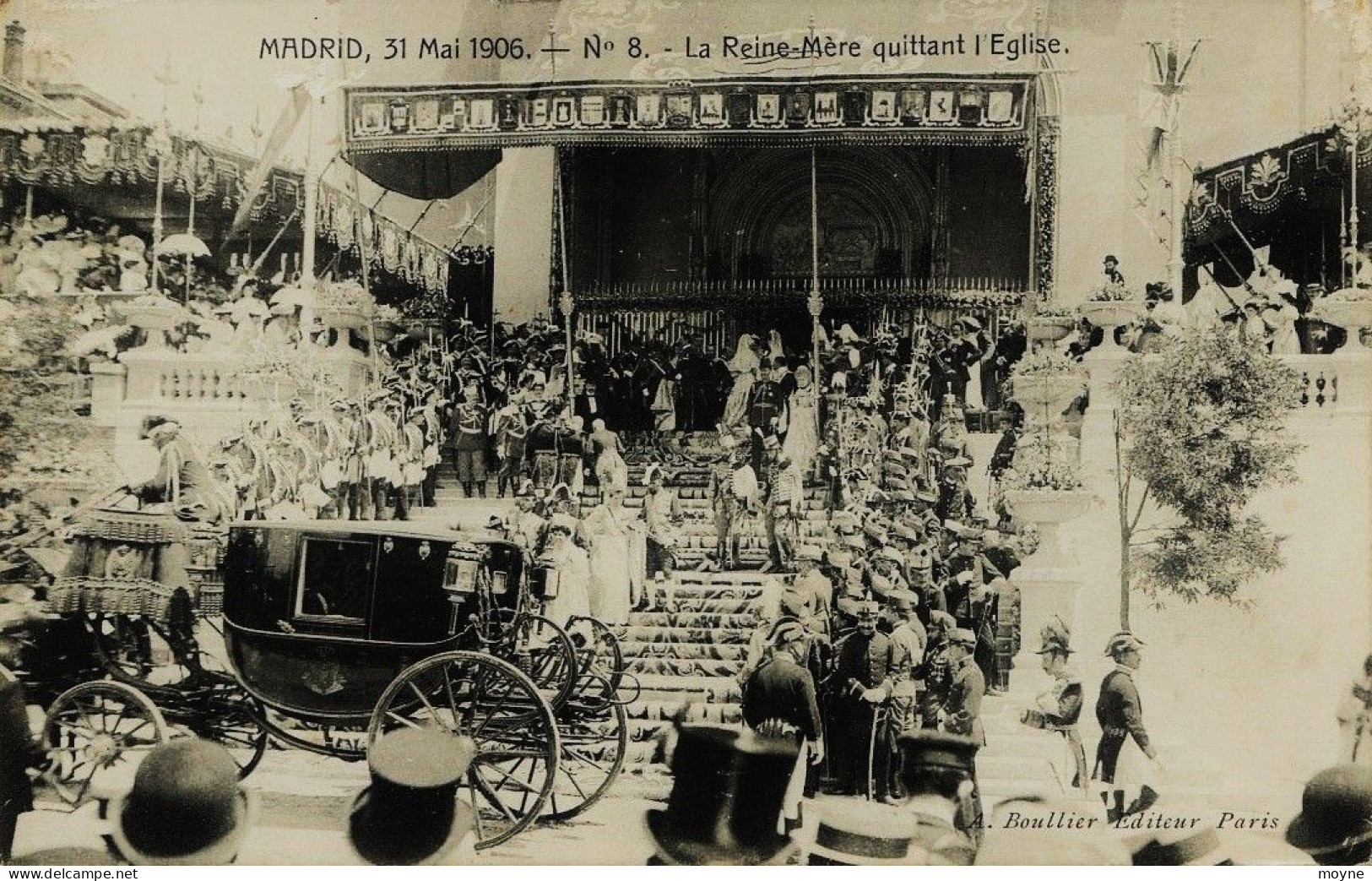 1909 - Espagne  -  MADRID  :  31 MAI 1906  LA REINE MERE QUITTANT  L'EGLISE    -   BELLE ANIMATION - Madrid