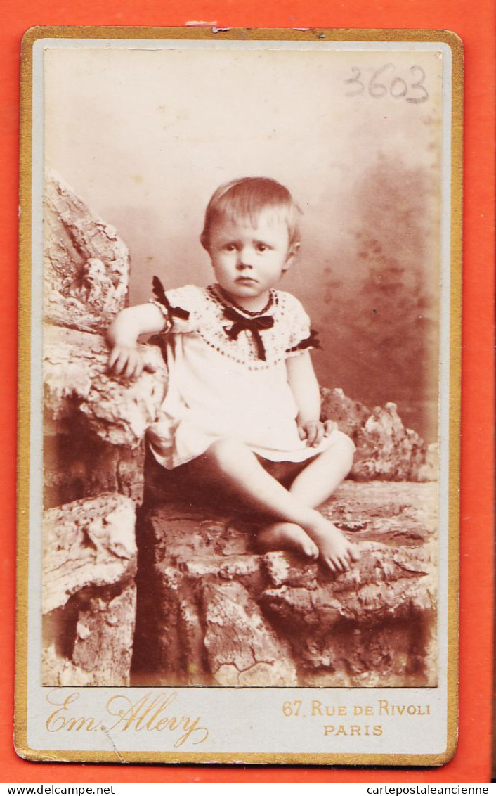 09805 / ⭐ Photo CDV PARIS IV ◉ Bébé Assis Sur Rochers Studio ◉ Photographie Atelier Emile ALLEVY 6 Rue De RIVOLI - Persone Anonimi