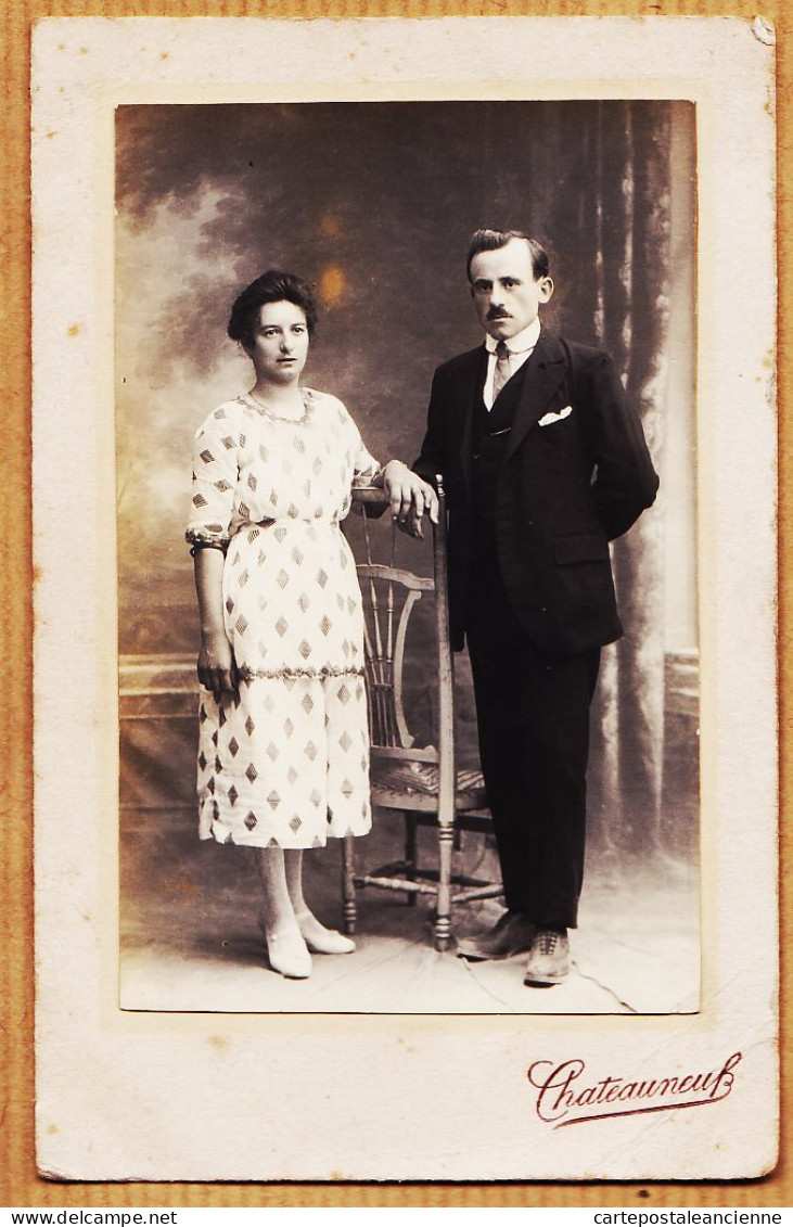 09773 / ⭐ ALAIS 30-Gard Photo-Contrecollée Studio CHATEAUNEUF Gard Couple 1920s Famille POUGET HUGUET CASTANET - Alès