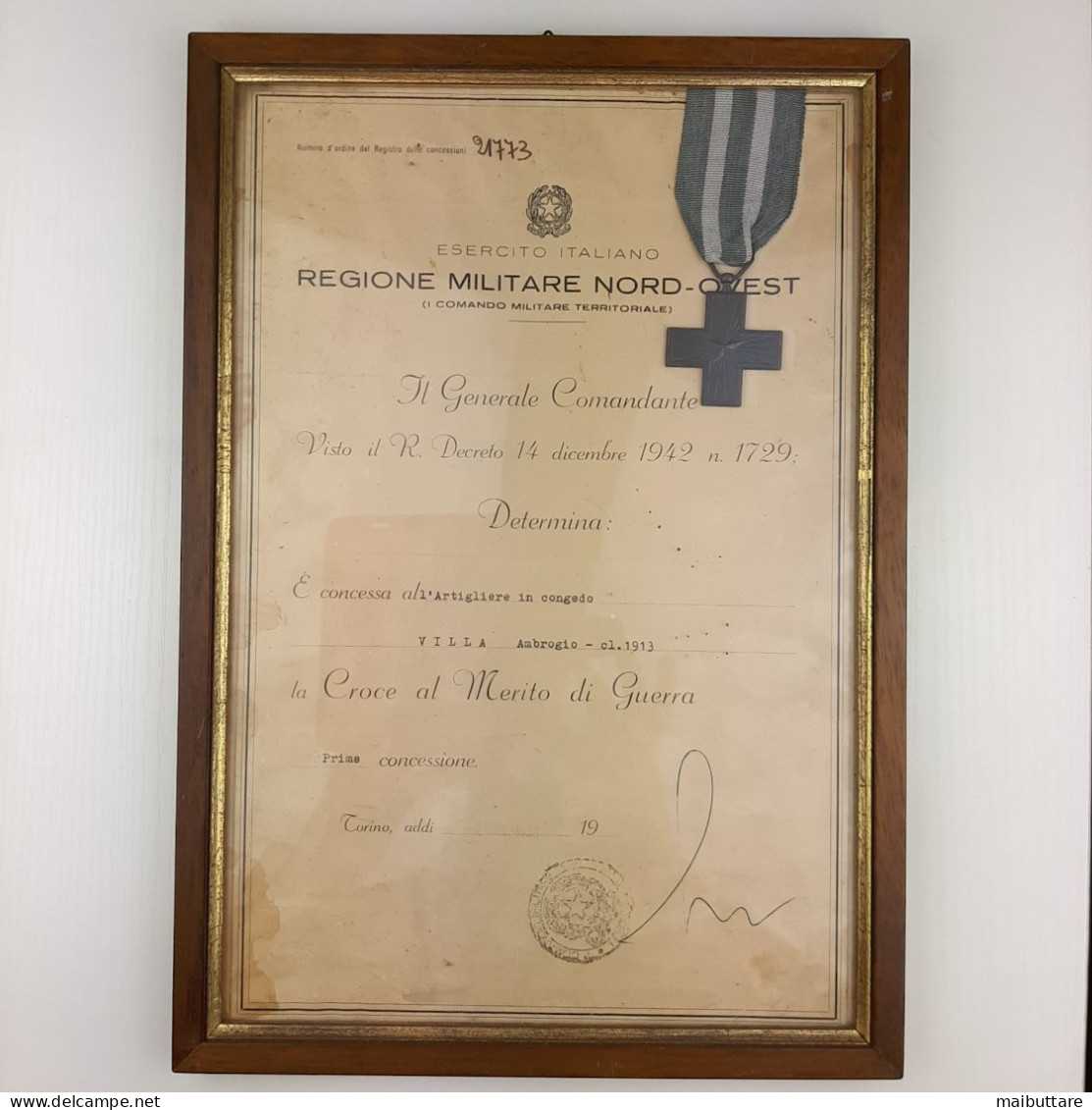 Croce Al Merito  Di Guerra Incorniciata Con Diploma Con Timbro Della Repubblica Italiana Regione Militare Nord-ovest - Italië