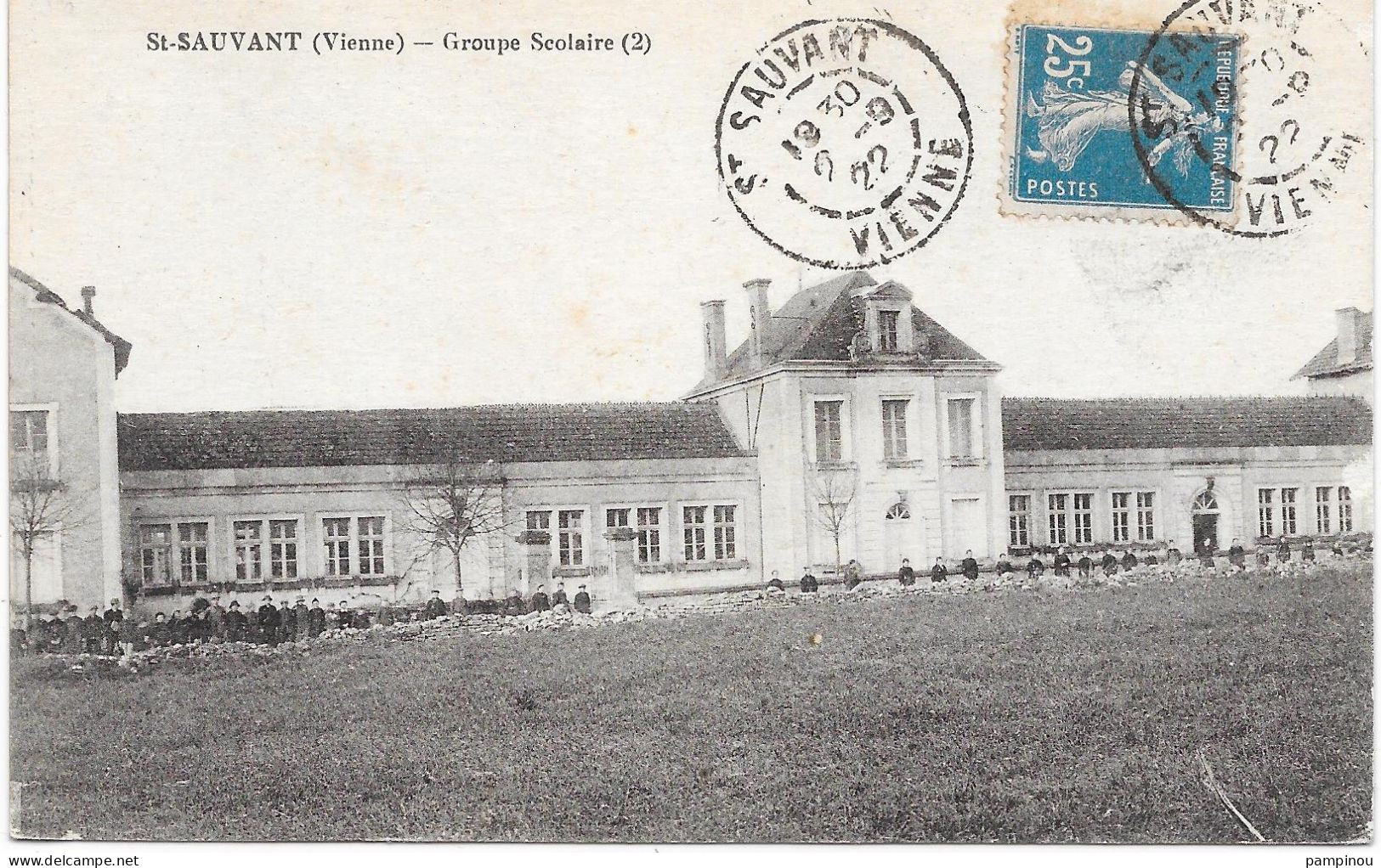 86 - SAINT SAUVANT - Groupe Scolaire - Autres & Non Classés
